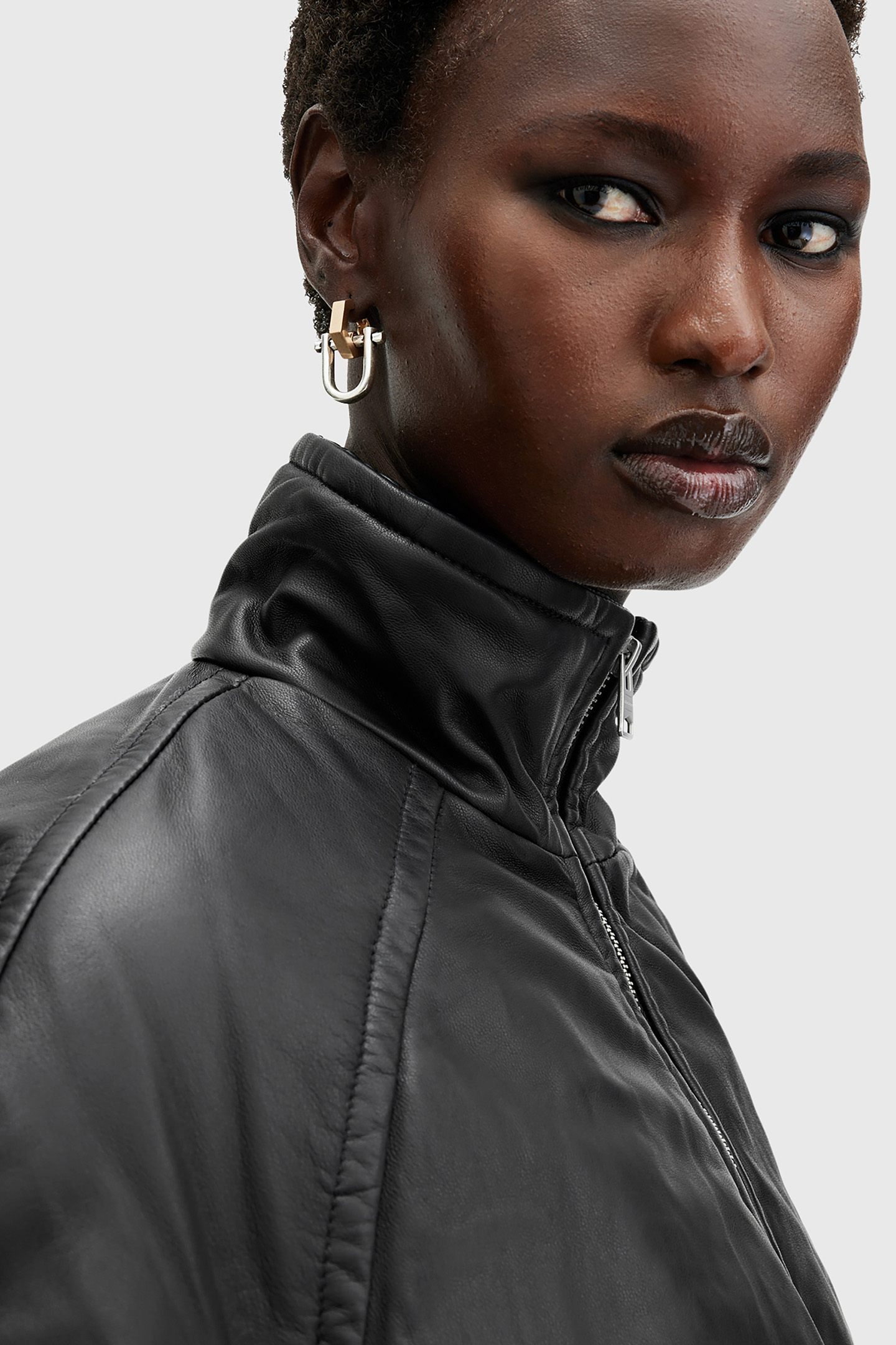 ROWAN BOMBER BLACK 9