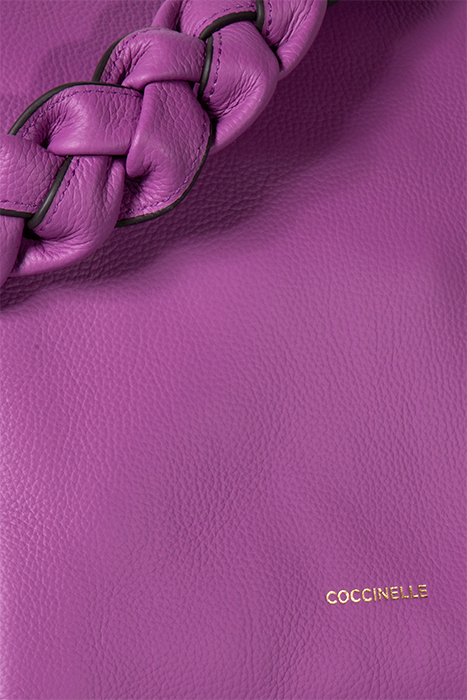 HANDBAG IN LEATHER 6