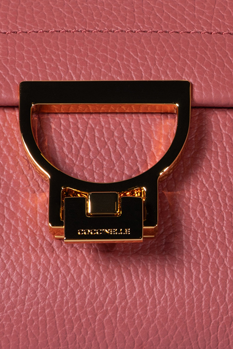 HANDBAG IN LEATHER 6