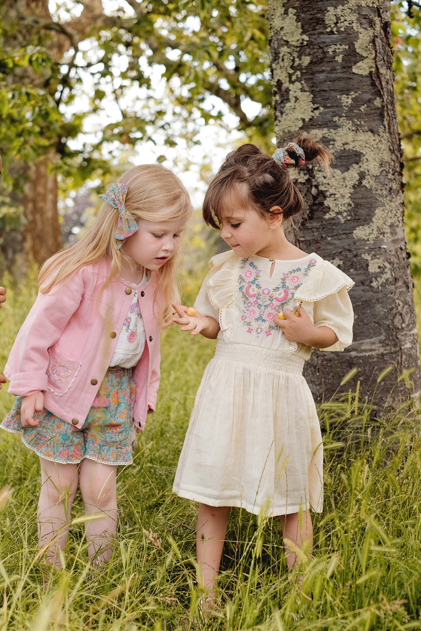 SHORTS VALLALOID WATER RIVER FLOWERS 8