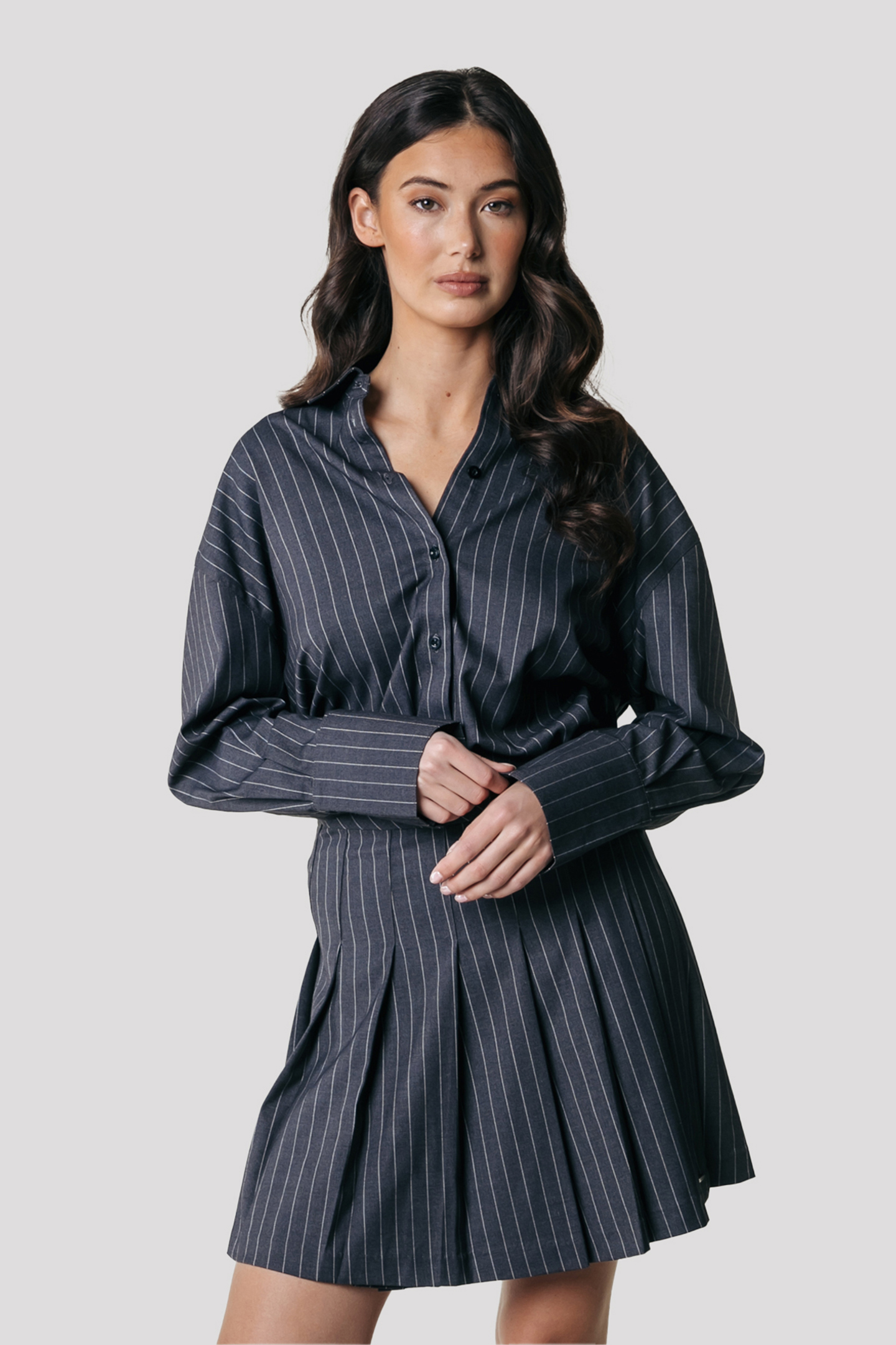 SHALINE PINSTRIPE PLEATED SKIRT DARK ANTHRACITE 1