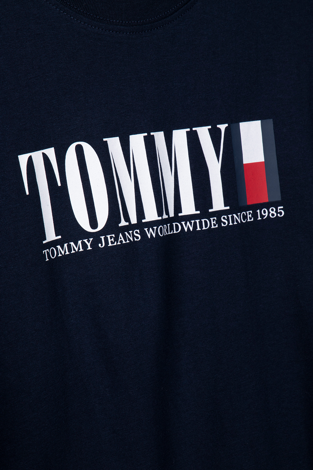 TJM REG TOMMY DNA FLAG TEE SLIM FIT T-SHIRT DARK NIGHT NAVY 4