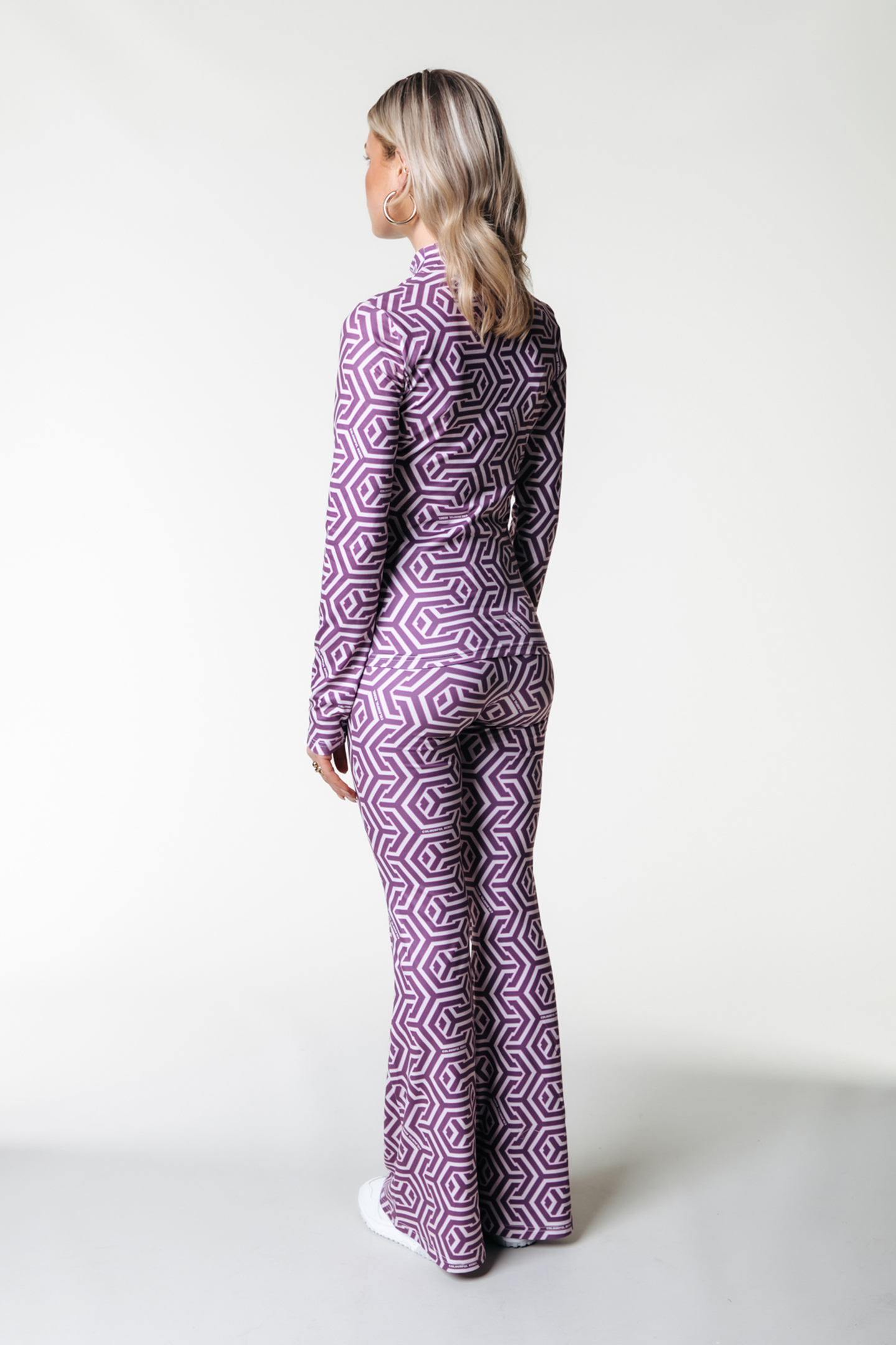 CR GEO PEACHED EXTRA FLARE PANTS WARM BORDEAUX 2