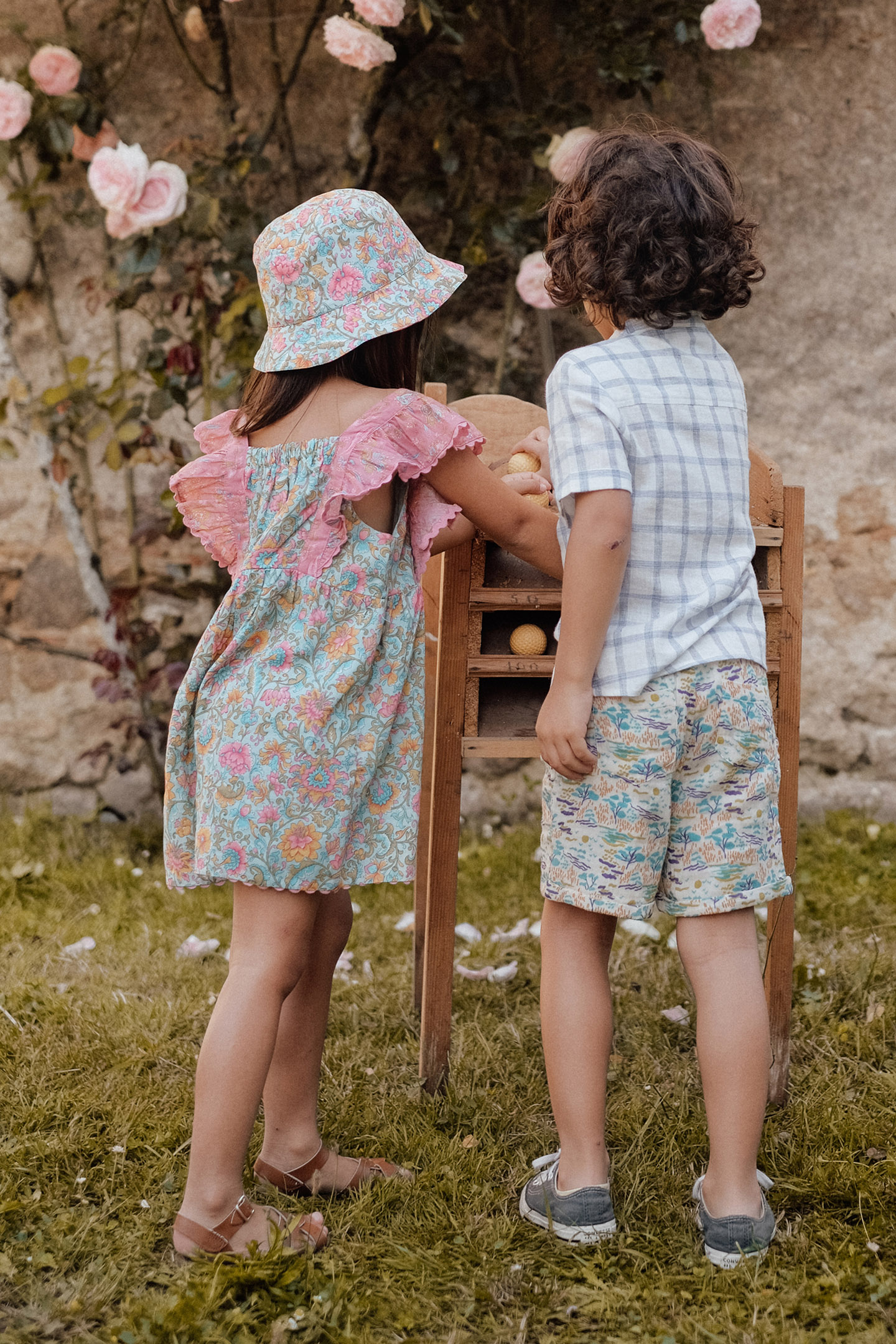 SUN HAT LAJIK WATER RIVER FLOWERS 10