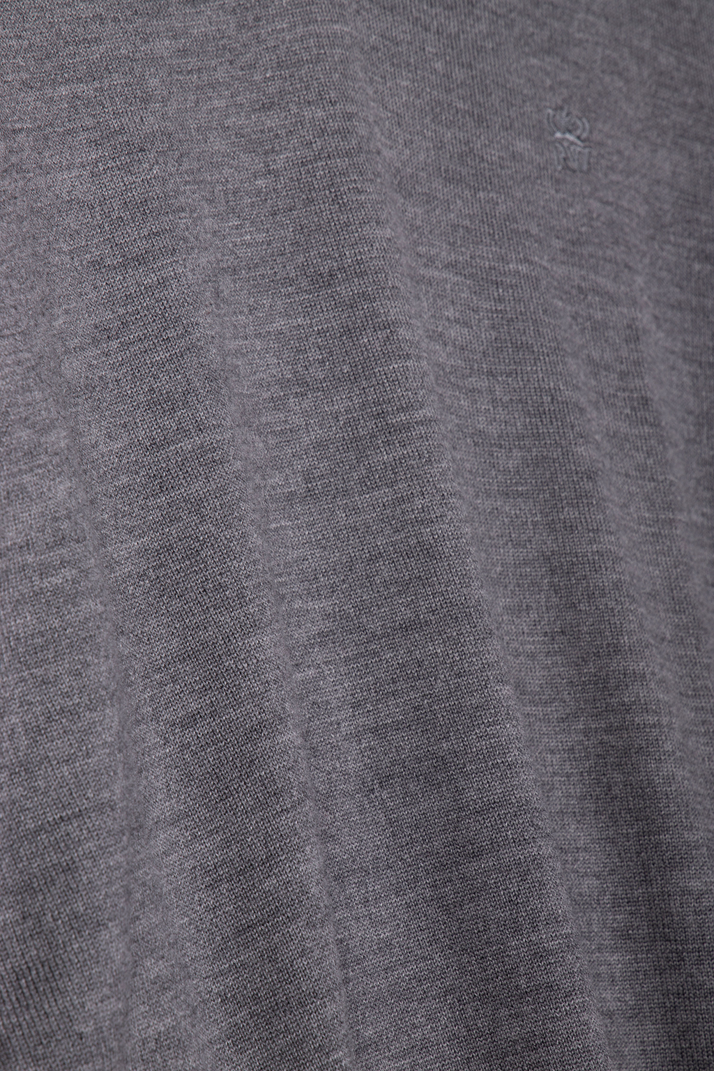 BASIC CUSTOM FIT V-NECK PULLOVER IN GREY 4