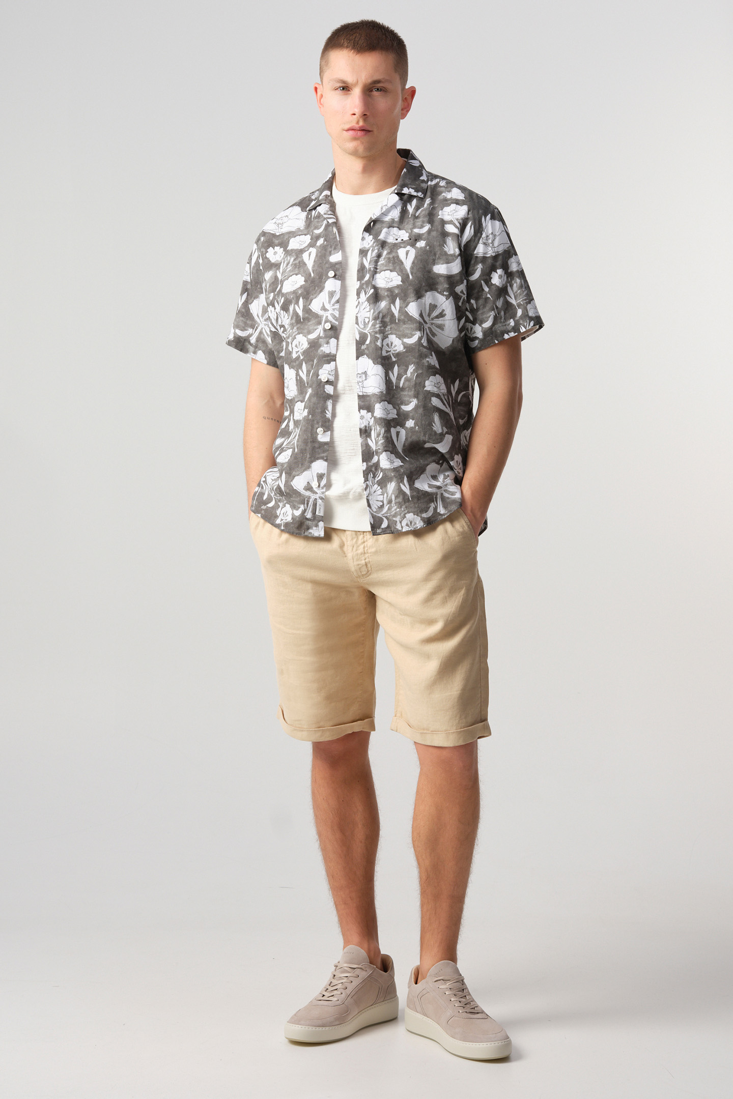 JAAP SHORT SAFARI by J.C. Rags