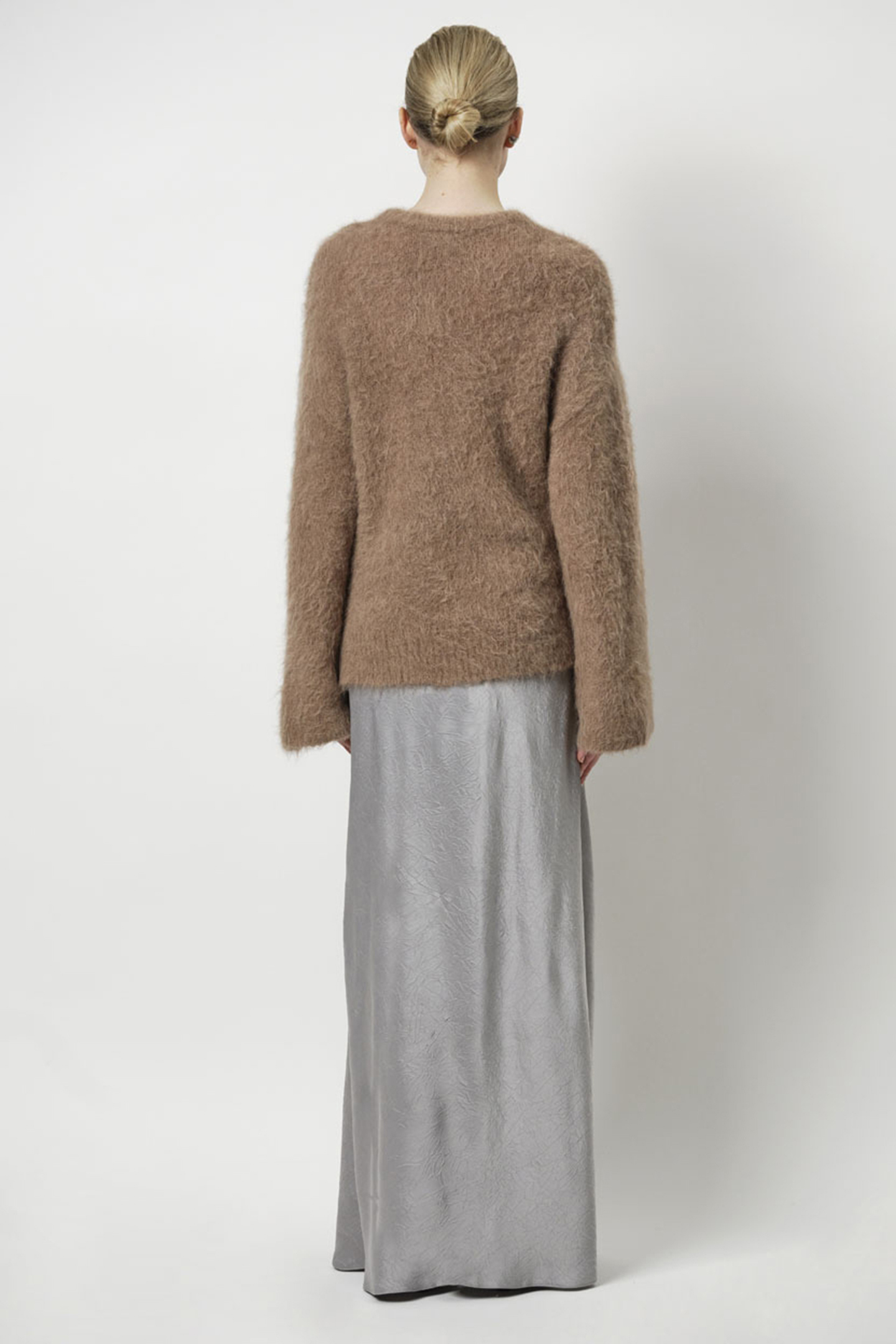 YWA CREASED SATIN MAXI SKIRT DAWN GREY 2