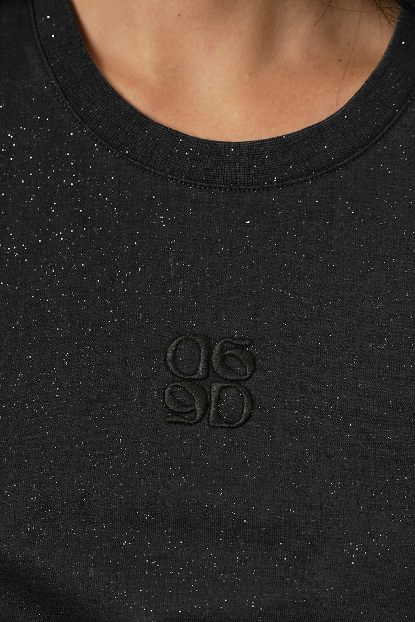 LYRIC METALLIC MONOGRAM TEE OLIVE VINE 6