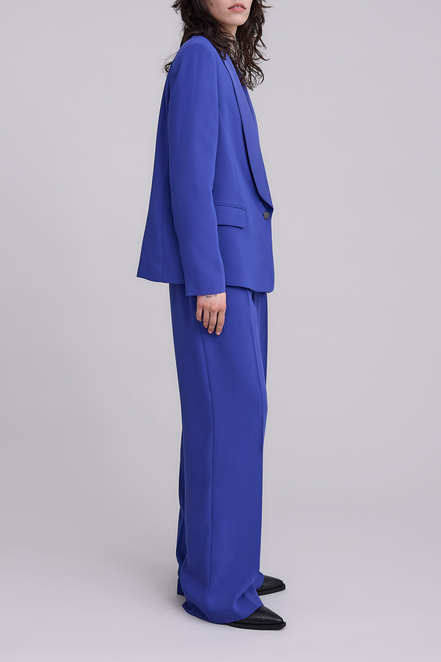 ROYAL BLUE DOUBLE-BELTED WIDE-LEG SUIT PANTS 4