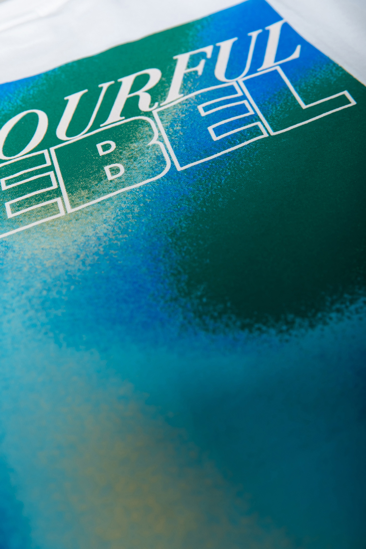 GRADIENT POSTER LOOSEFIT TEE STANDARD WHITE 5