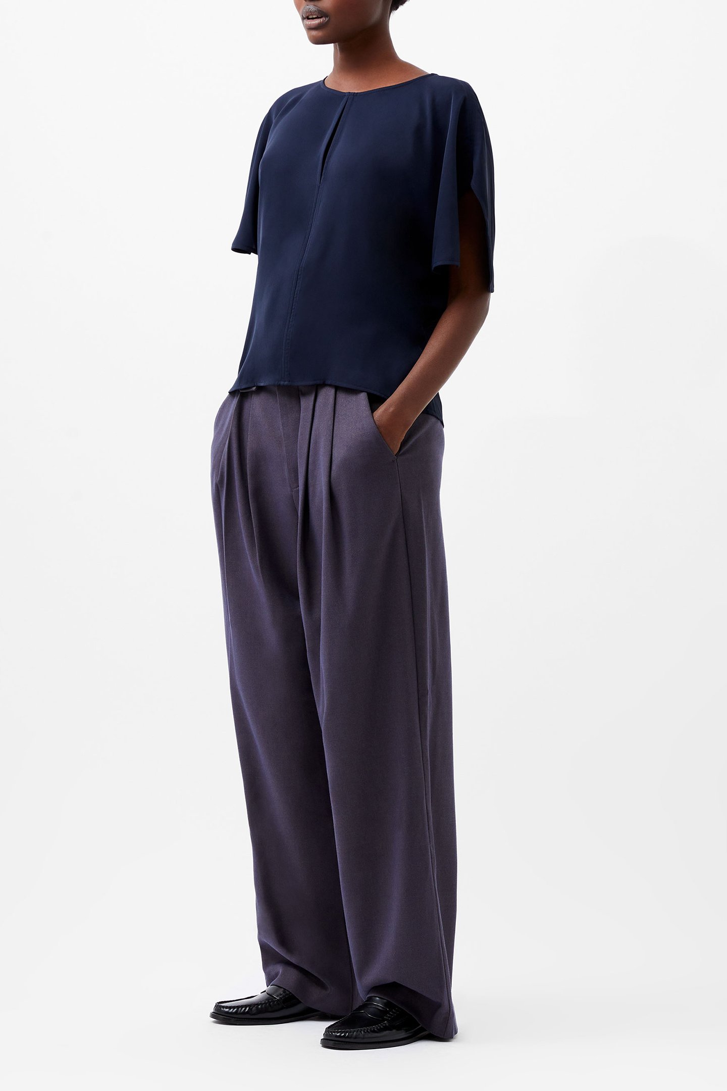 CARMEN CREPE FLARE SLEEVE TOP MARINE 1