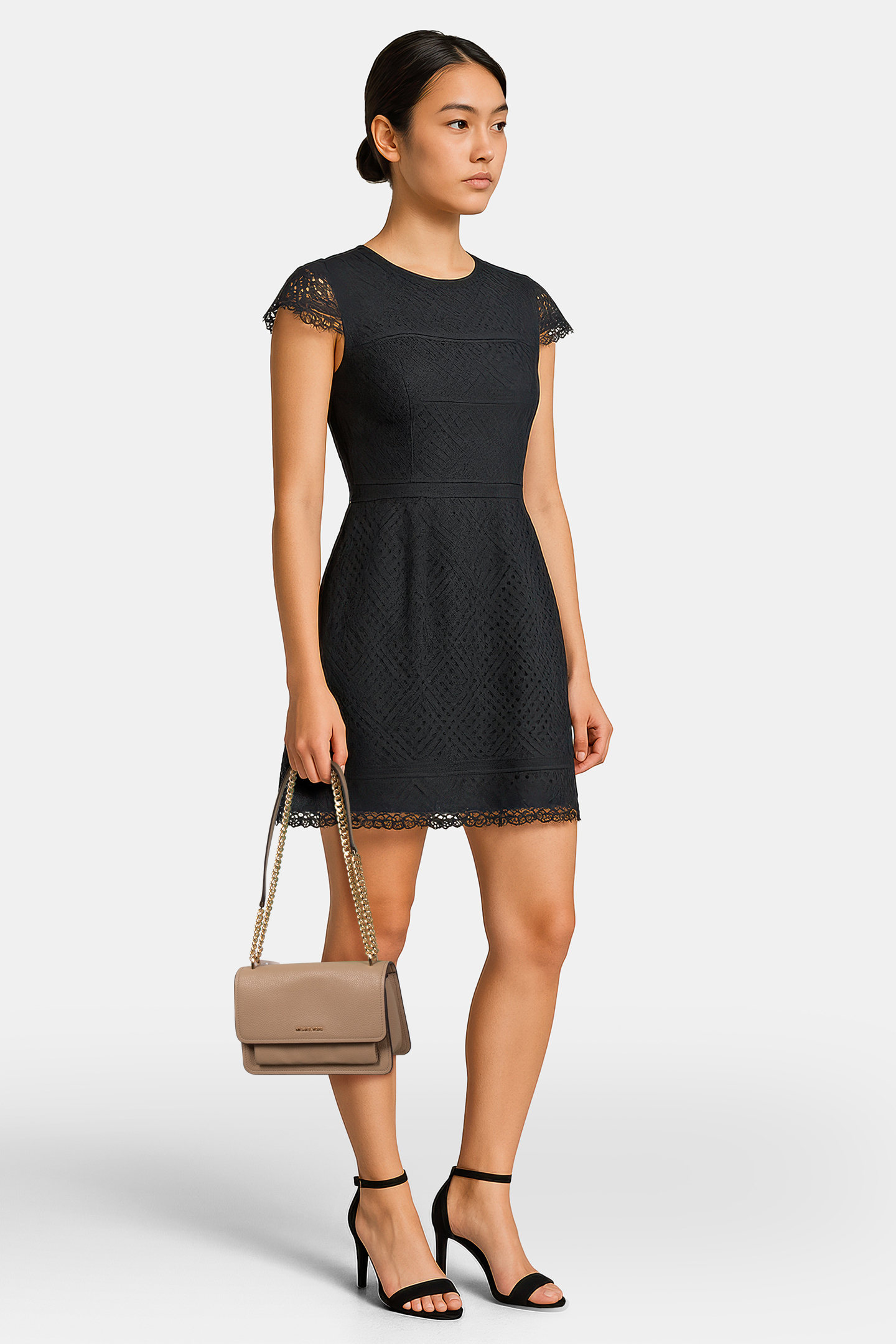 LARGE SHOULDER BAG WITH CHAIN STRAP IN CAMEL 2