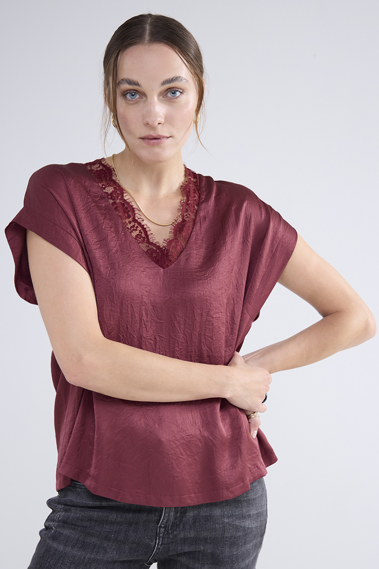 TOP SLEEVELESS SILKY TOUCH PURPLES 1