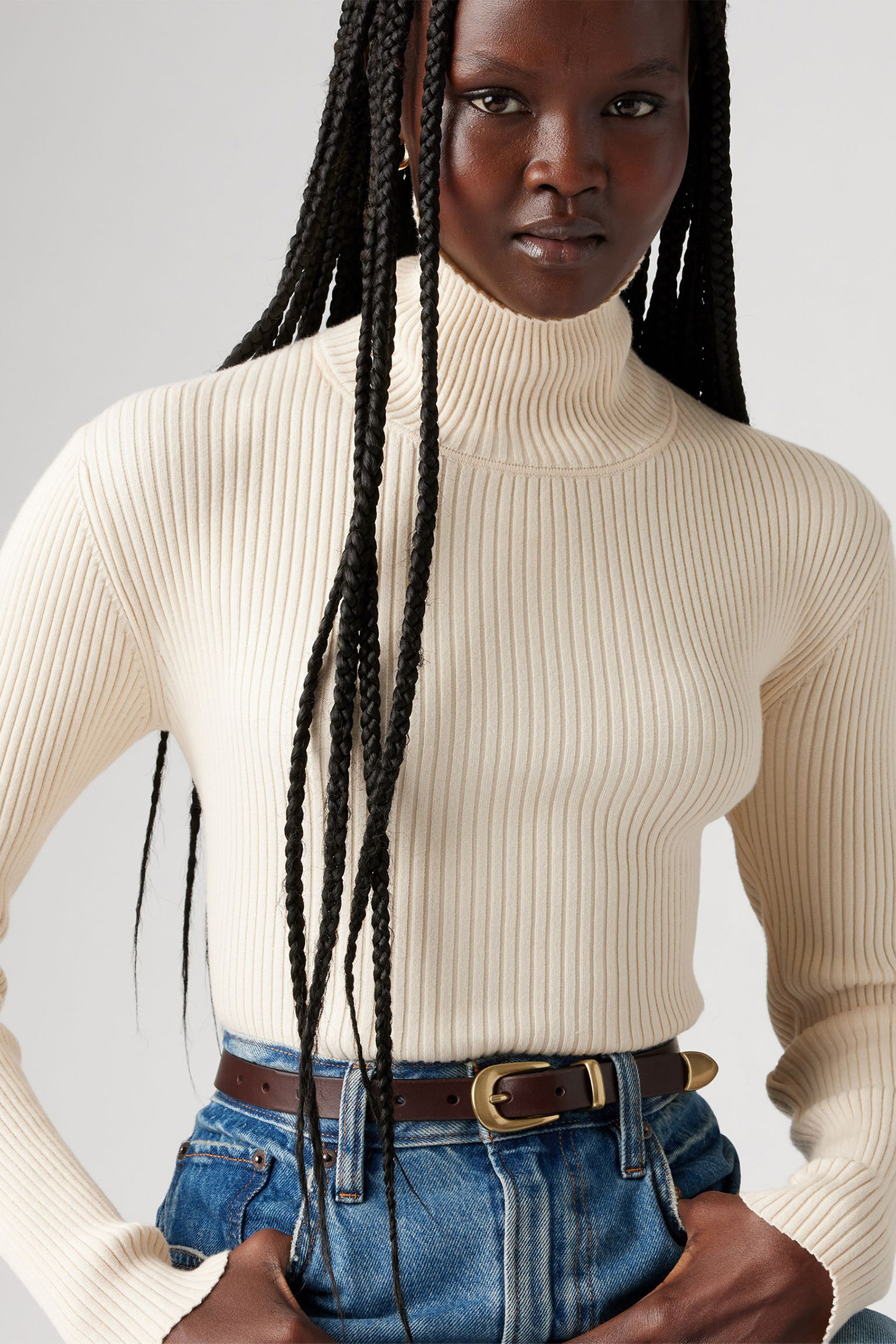 TULIP TURTLENECK WHITE SWAN 4