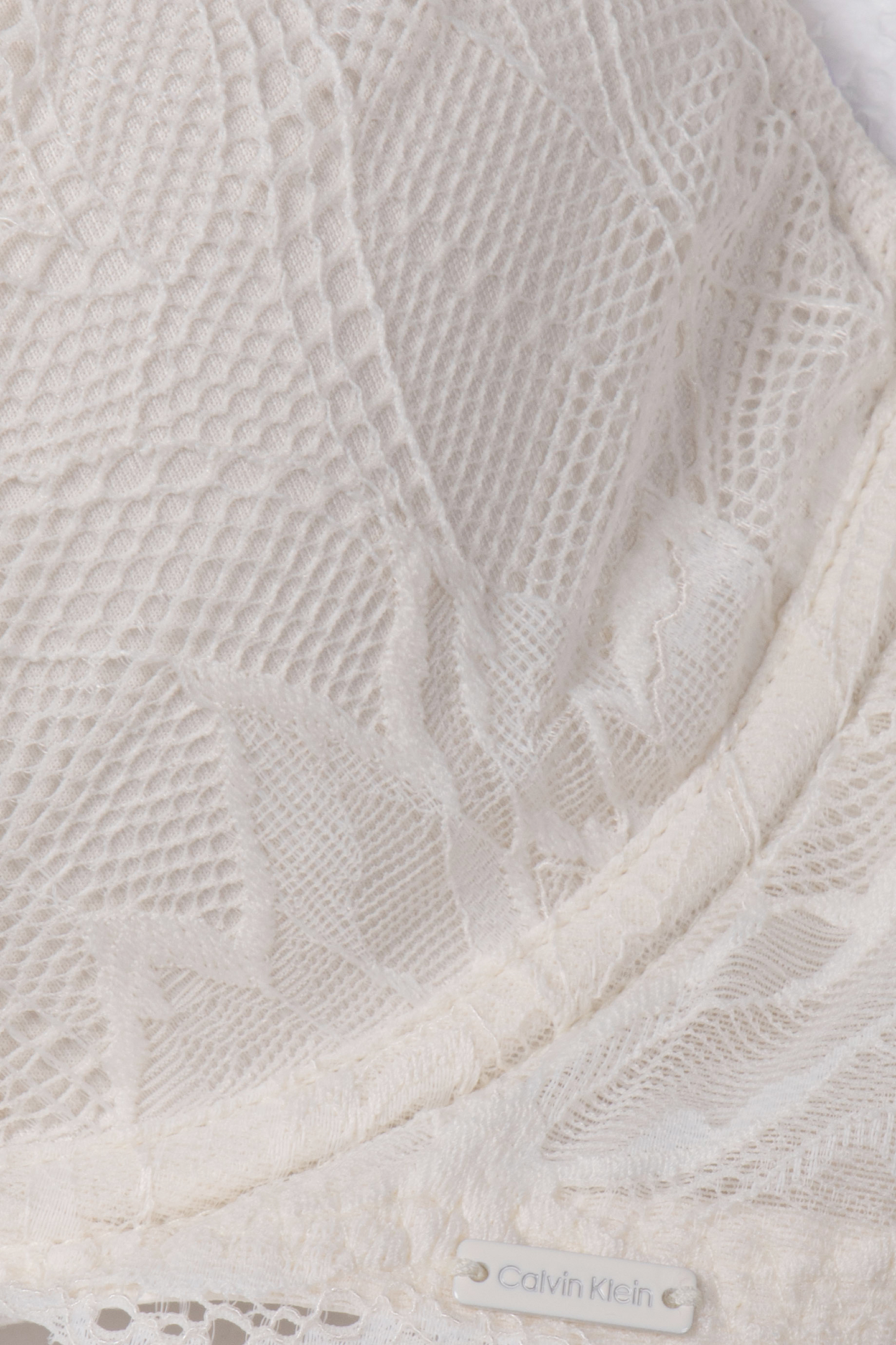 LIGHTLY LINED PLUNGE IVORY 4