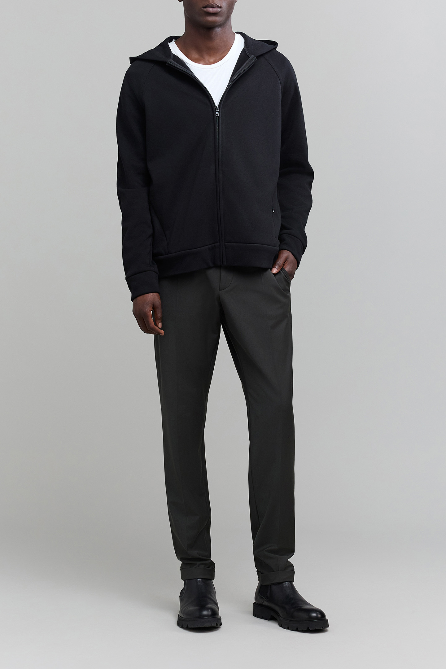 BLACK ZIPPED WATERPROOF BREATHABLE CARDIGAN 2