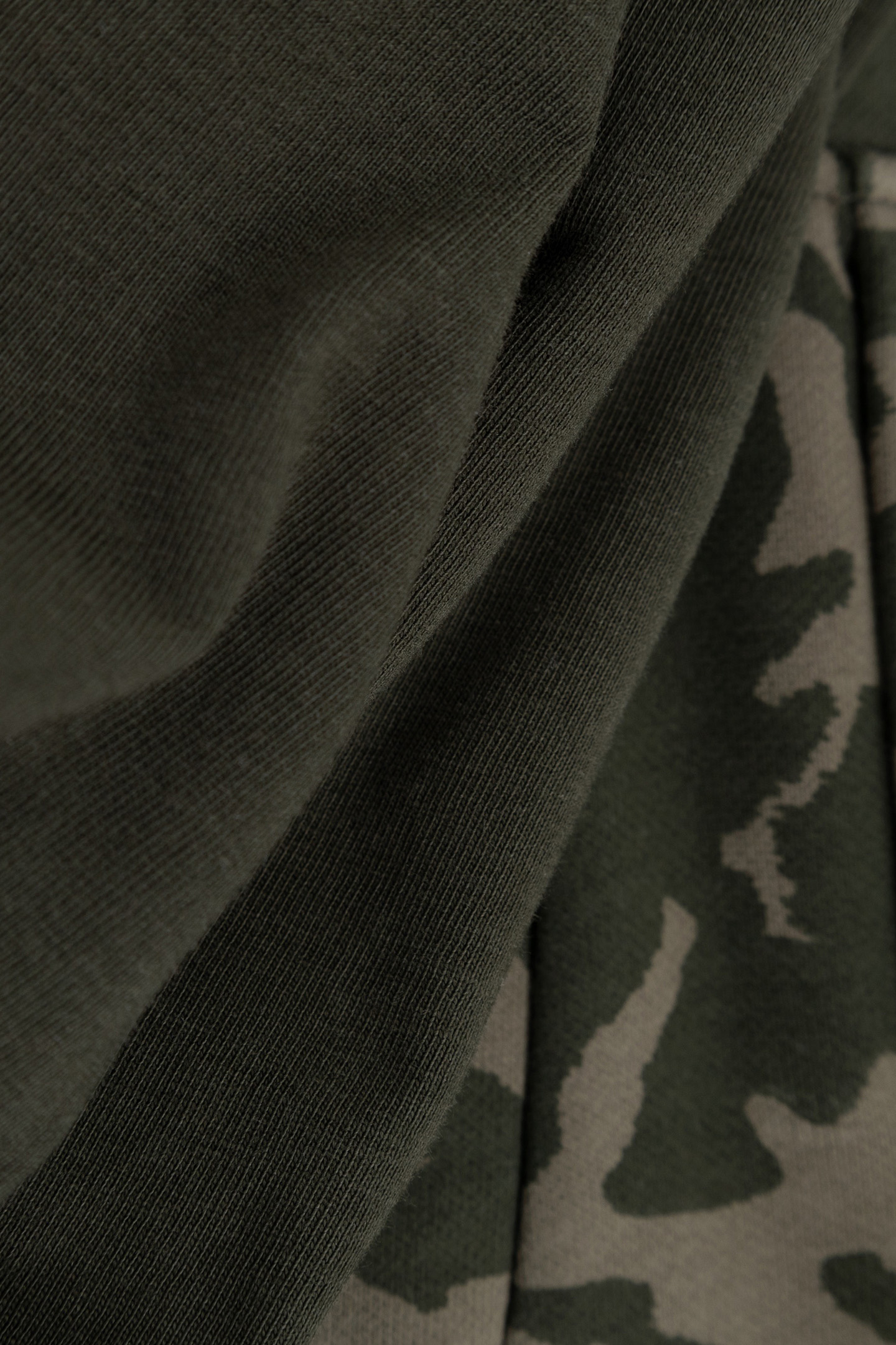 BOY'S 2-IN-1 CAMOUFLAGE T-SHIRT AND JOGGING SUIT SET 8