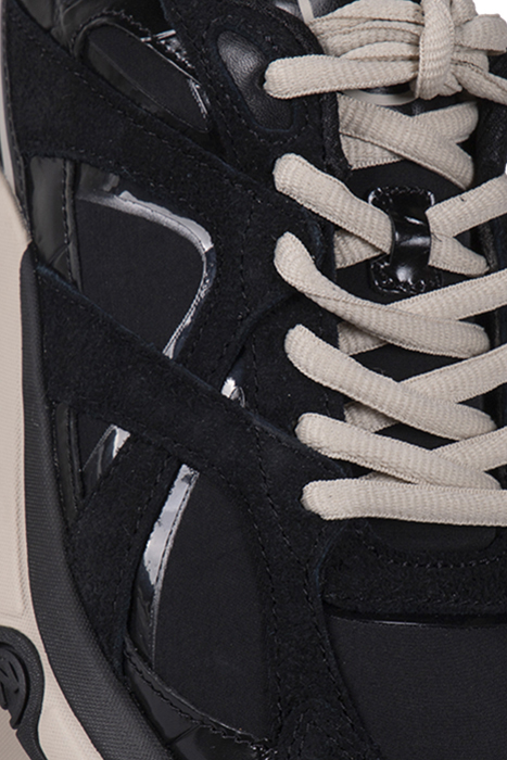 LEO TRAINER IN BLACK 4