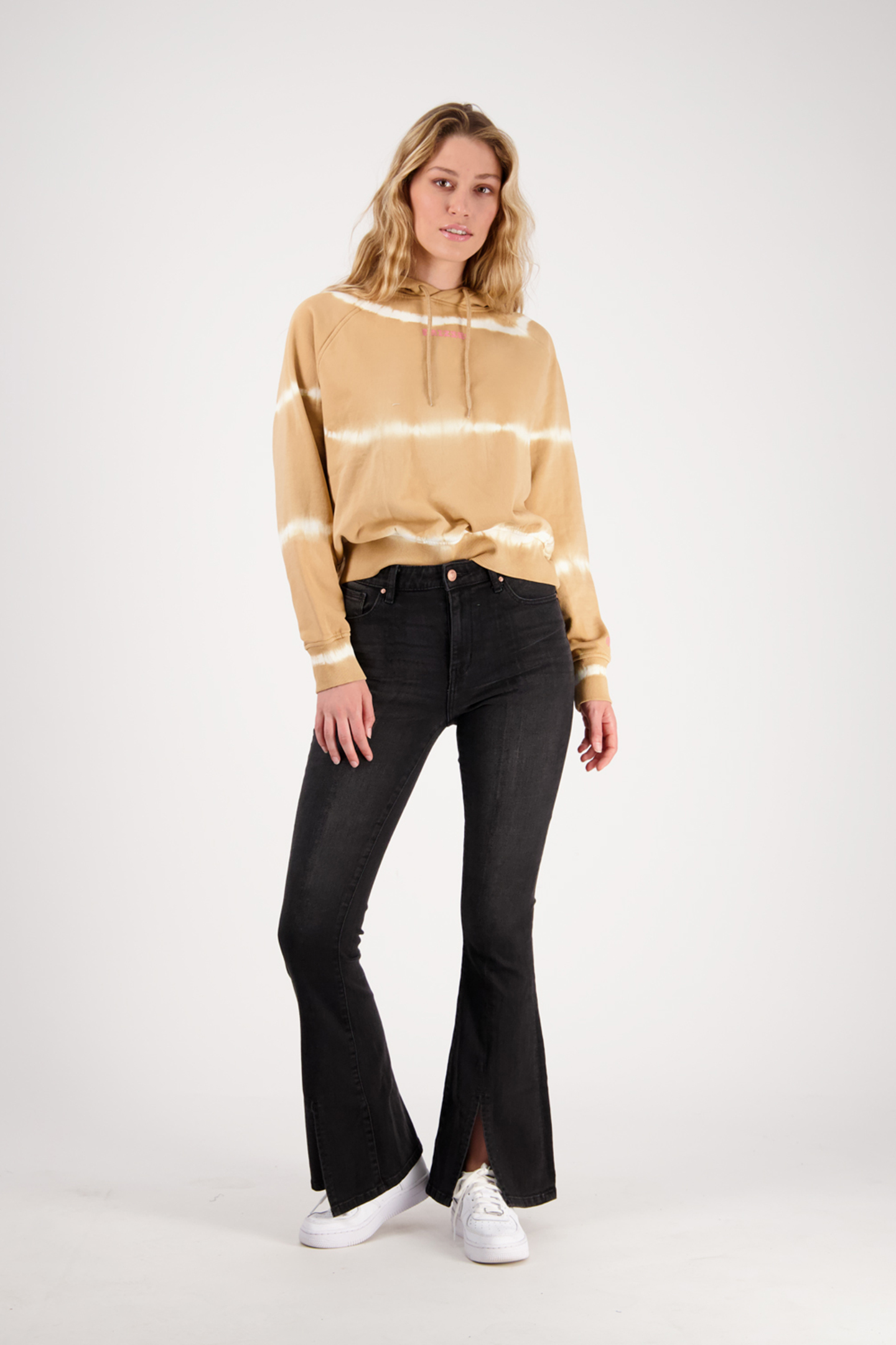 SUNRISE SLIT JEANS BLACK STONE 3