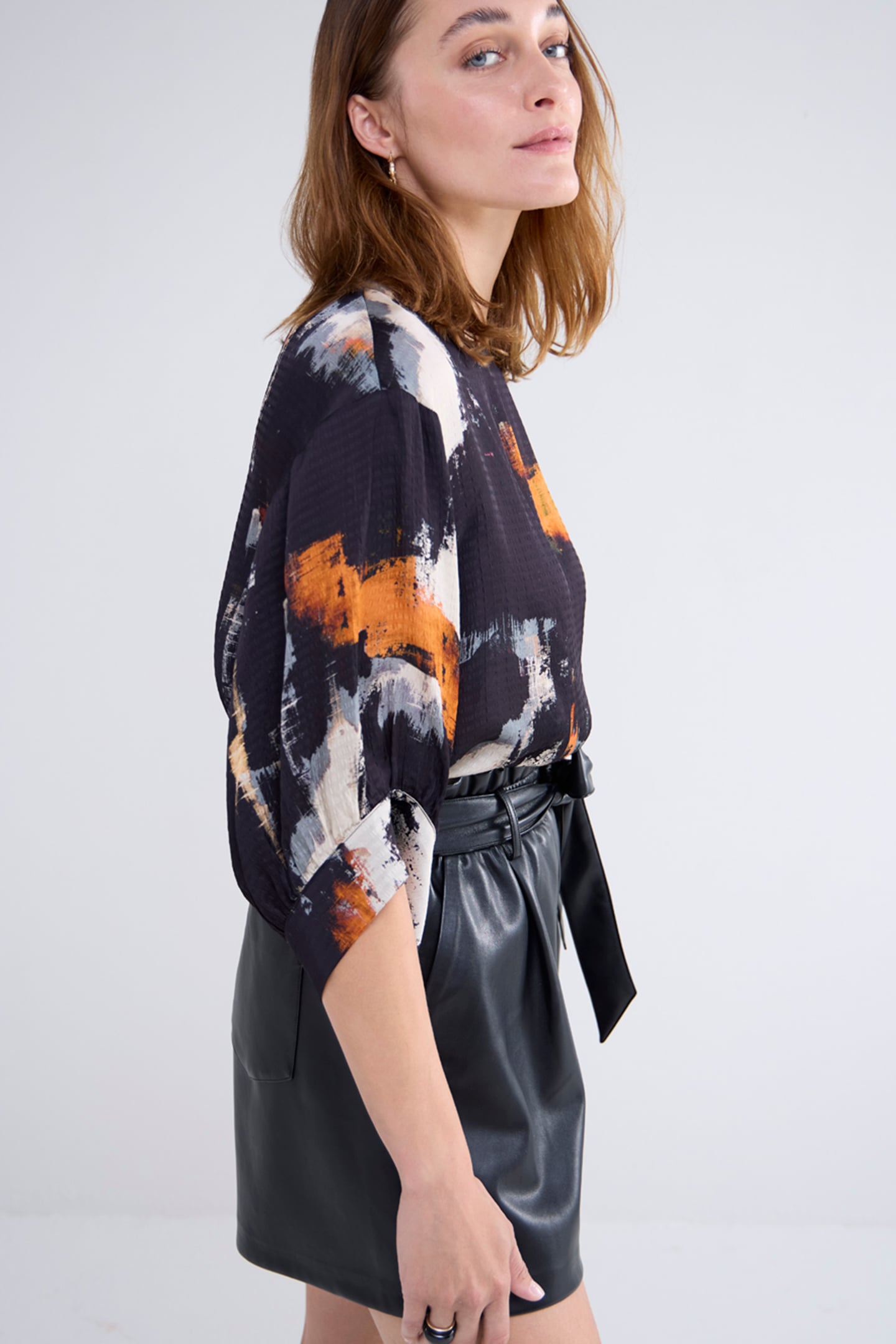 TOP PAINTED PRINT BLACKS 5