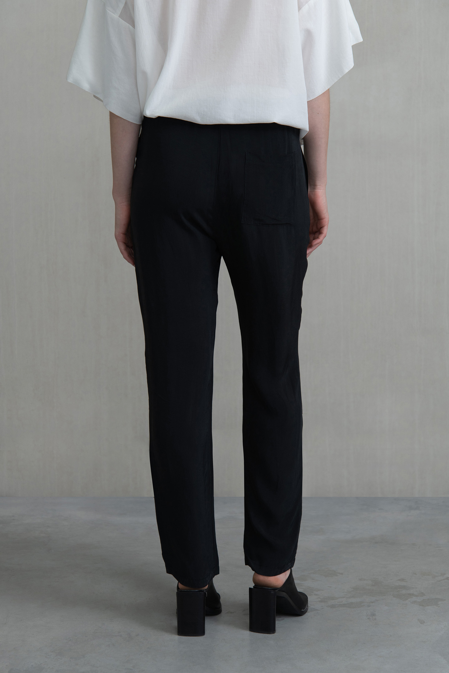 HARJO C TROUSERS BLACK 2