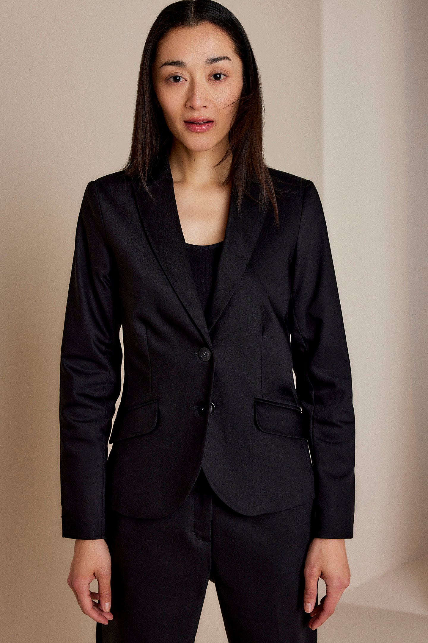 BLAZER CLASSIC STRETCH (1S100) BLACKS by Summum Woman