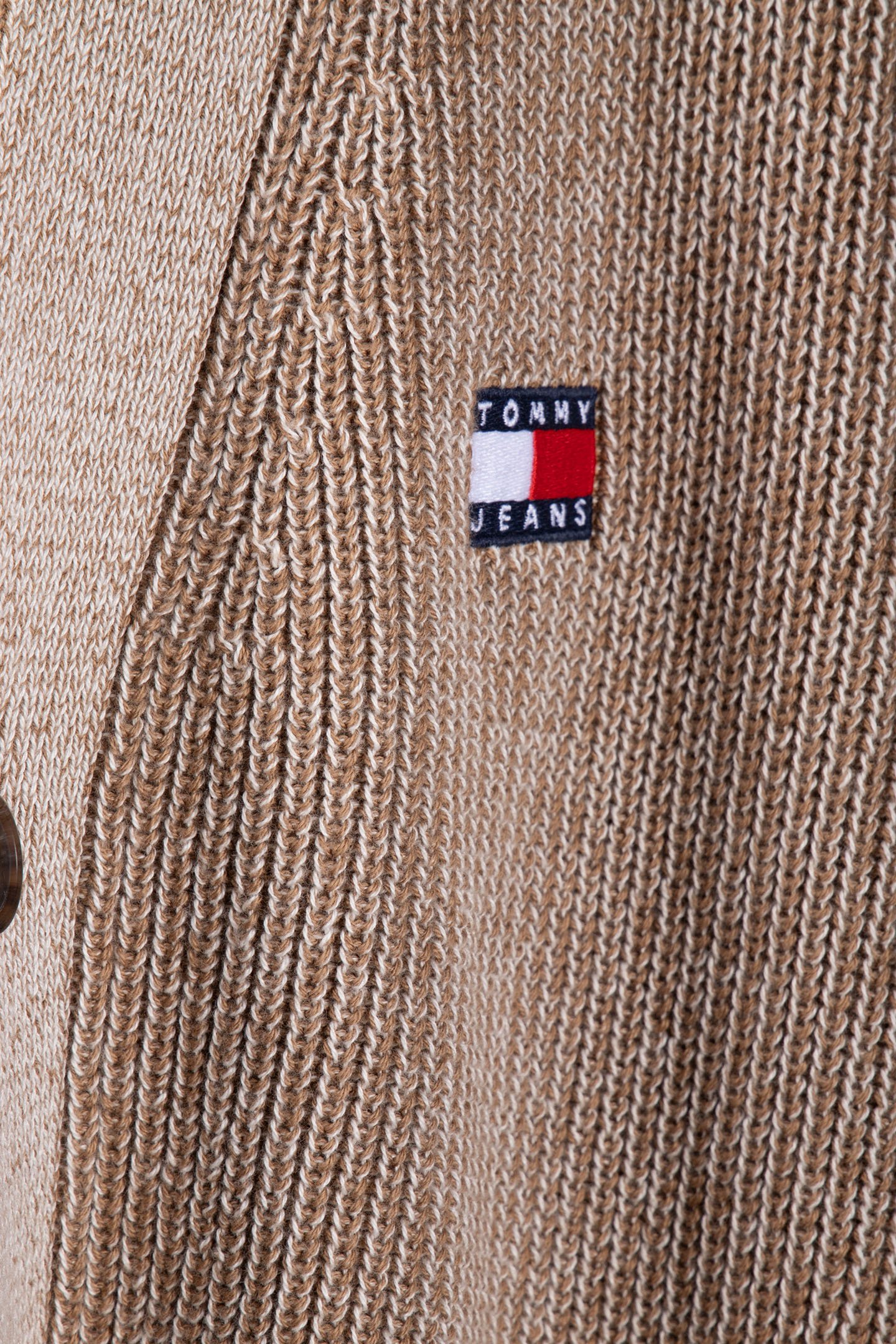 TJM RLX BADGE KNITTE RELAXED FIT SWEATER IN BRAUN 4