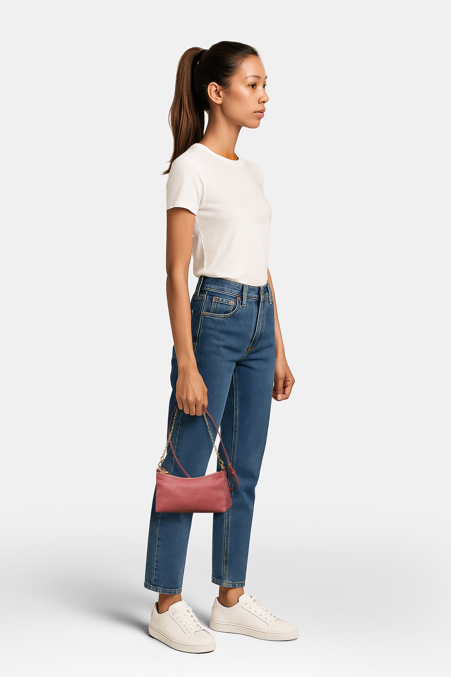 SMALL SHOULDER BAG IN LEATHER 1