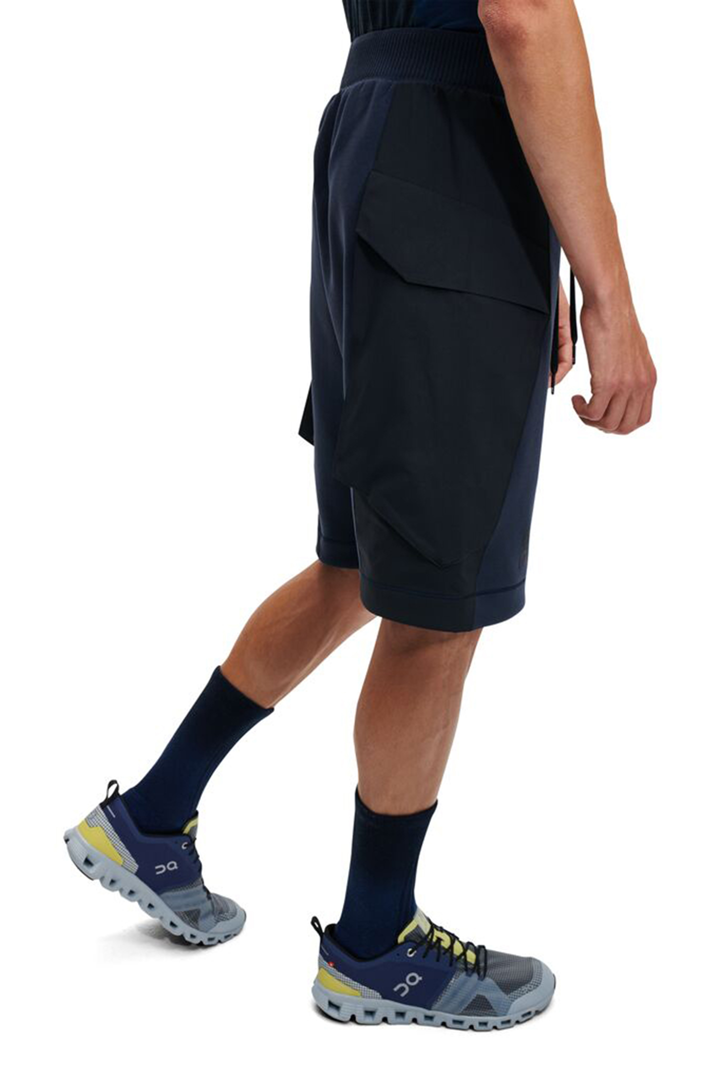 MOVEMENT SHORTS 1 NAVY BLACK 4
