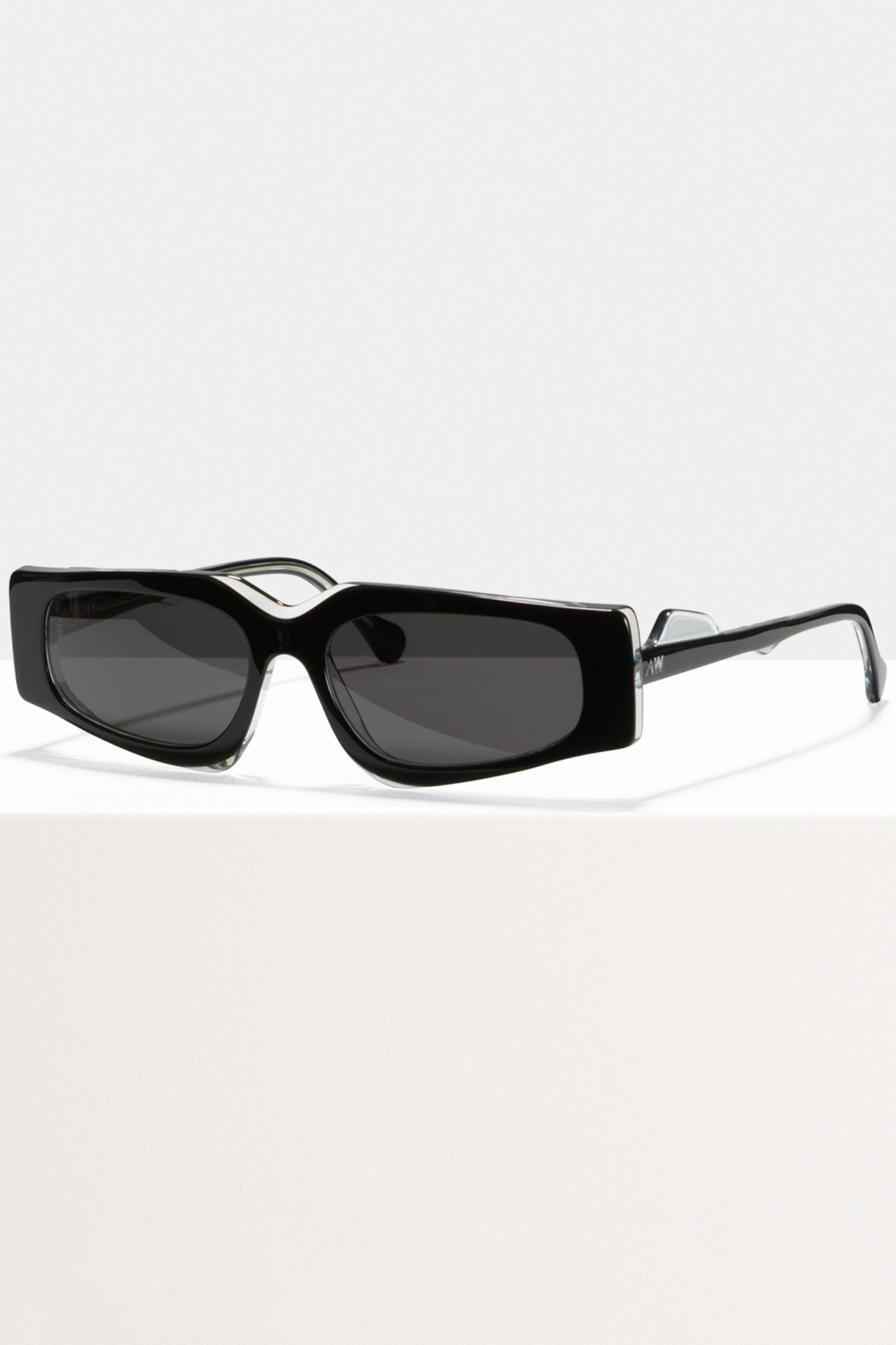 ASHLEY HELL RAISER OBSIDIAN 2