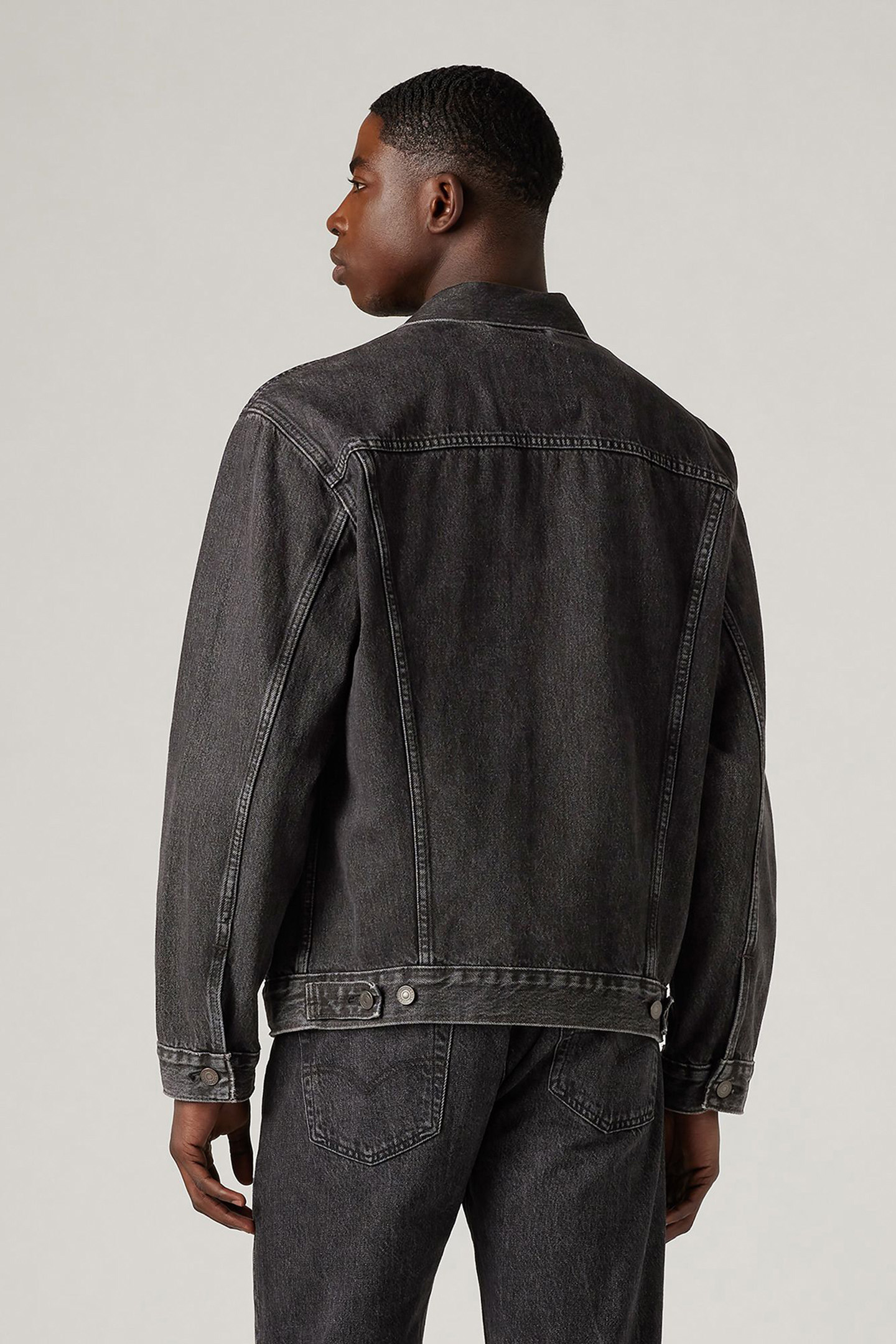 THE TRUCKER JACKET BLOW AWAY 2