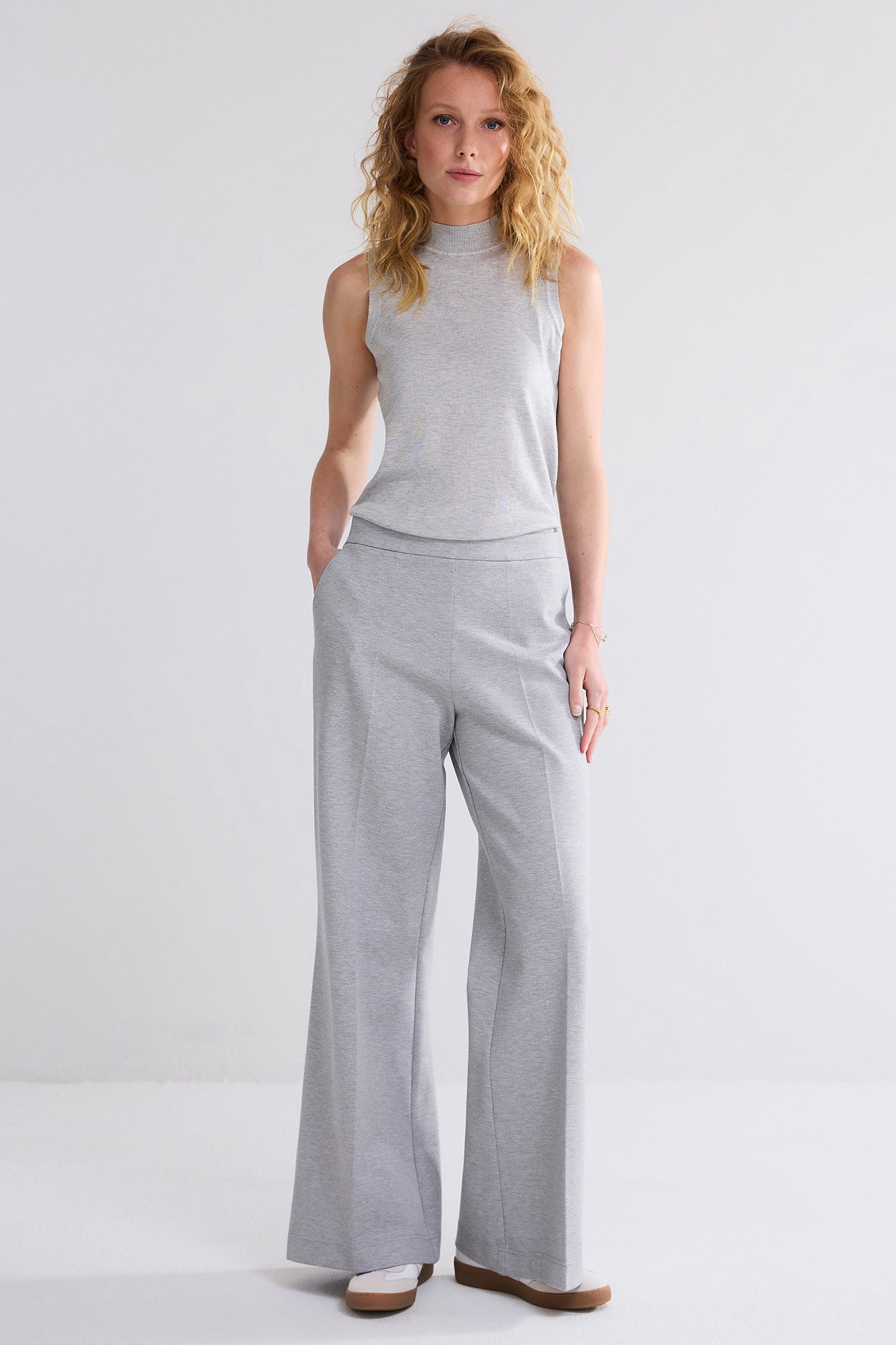 SLEEVELESS TOP SOFT VISCOSE POLYAMIDE KNIT GREYS 3