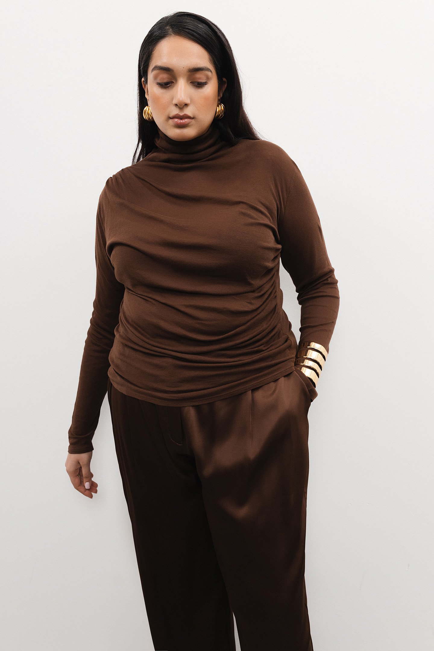 FIR WALNUT by VIVEH