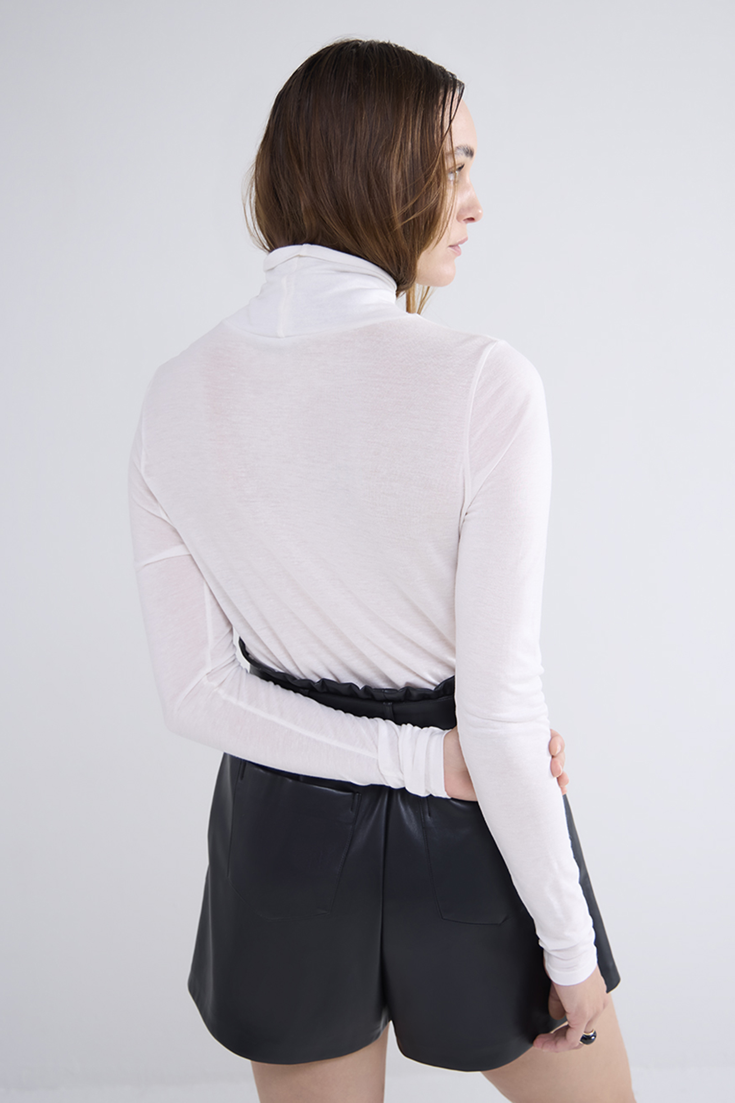 TURTLE NECK TOP LYOCELL WOOL BASICS WHITES 2