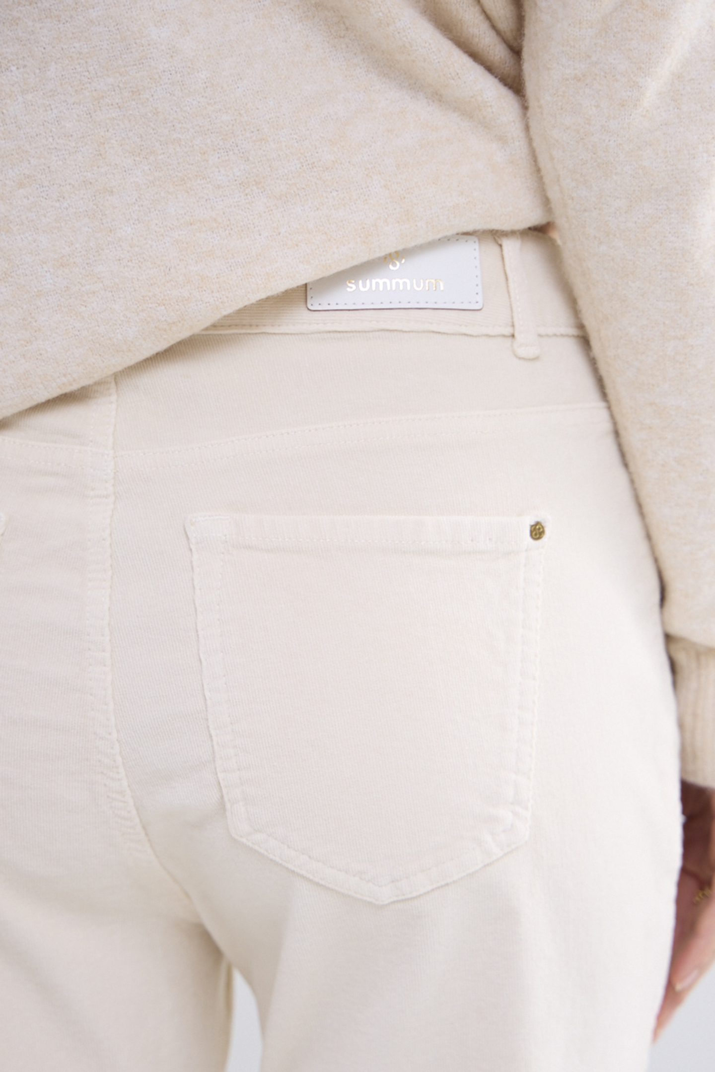 SLIM FLARED PANTS STRETCH BABY CORD WHITES 7