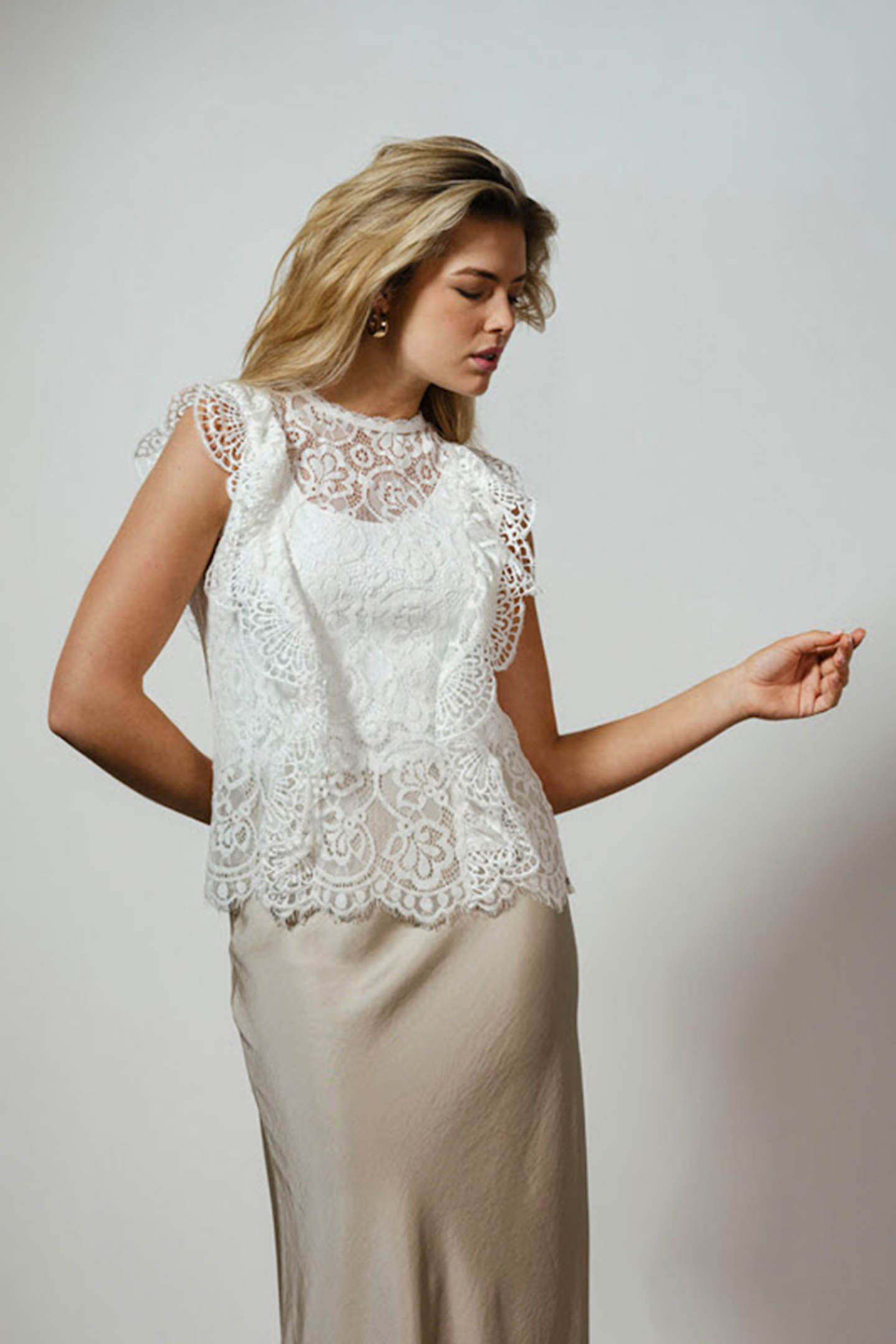 TOP LACE RUFFLES KIT by Tramontana
