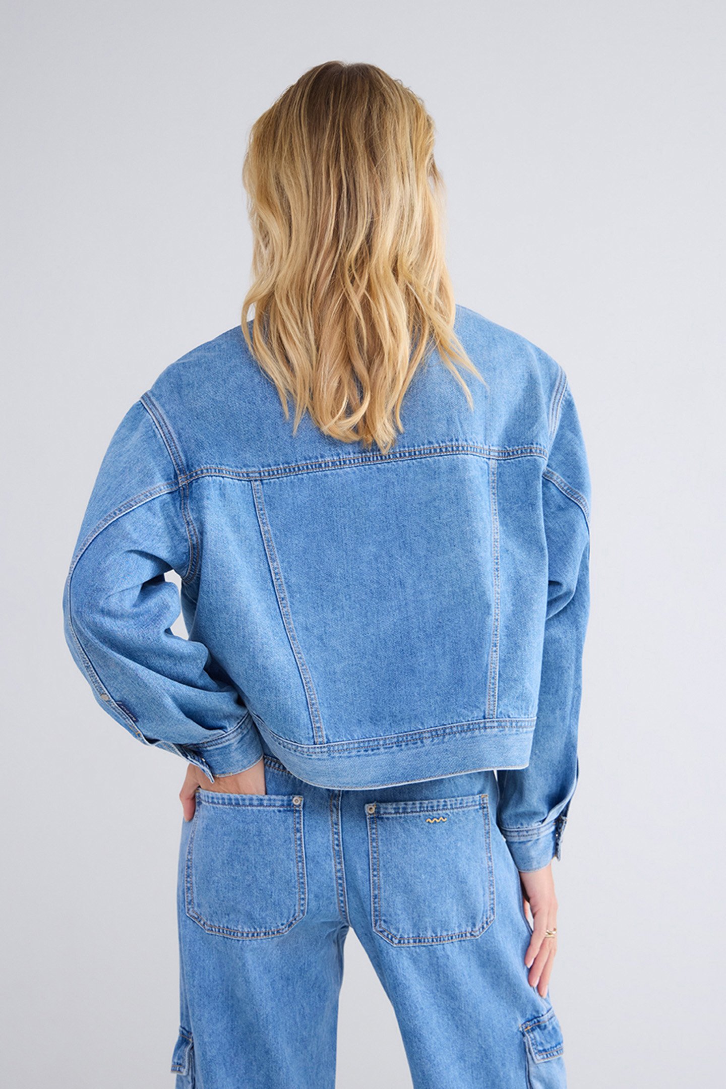 BOXY DENIM JACKET BLUES 2