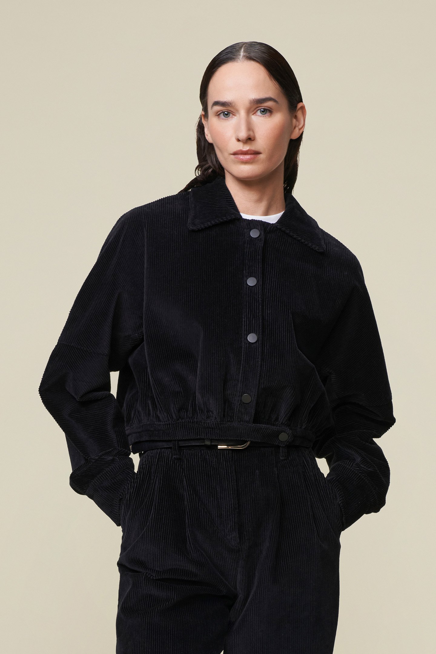 VICTORIA BLACK by Lois