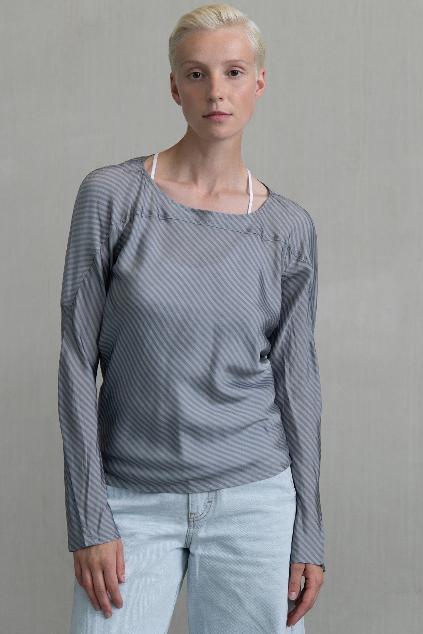 NOKA R TOP IRON by Humanoid