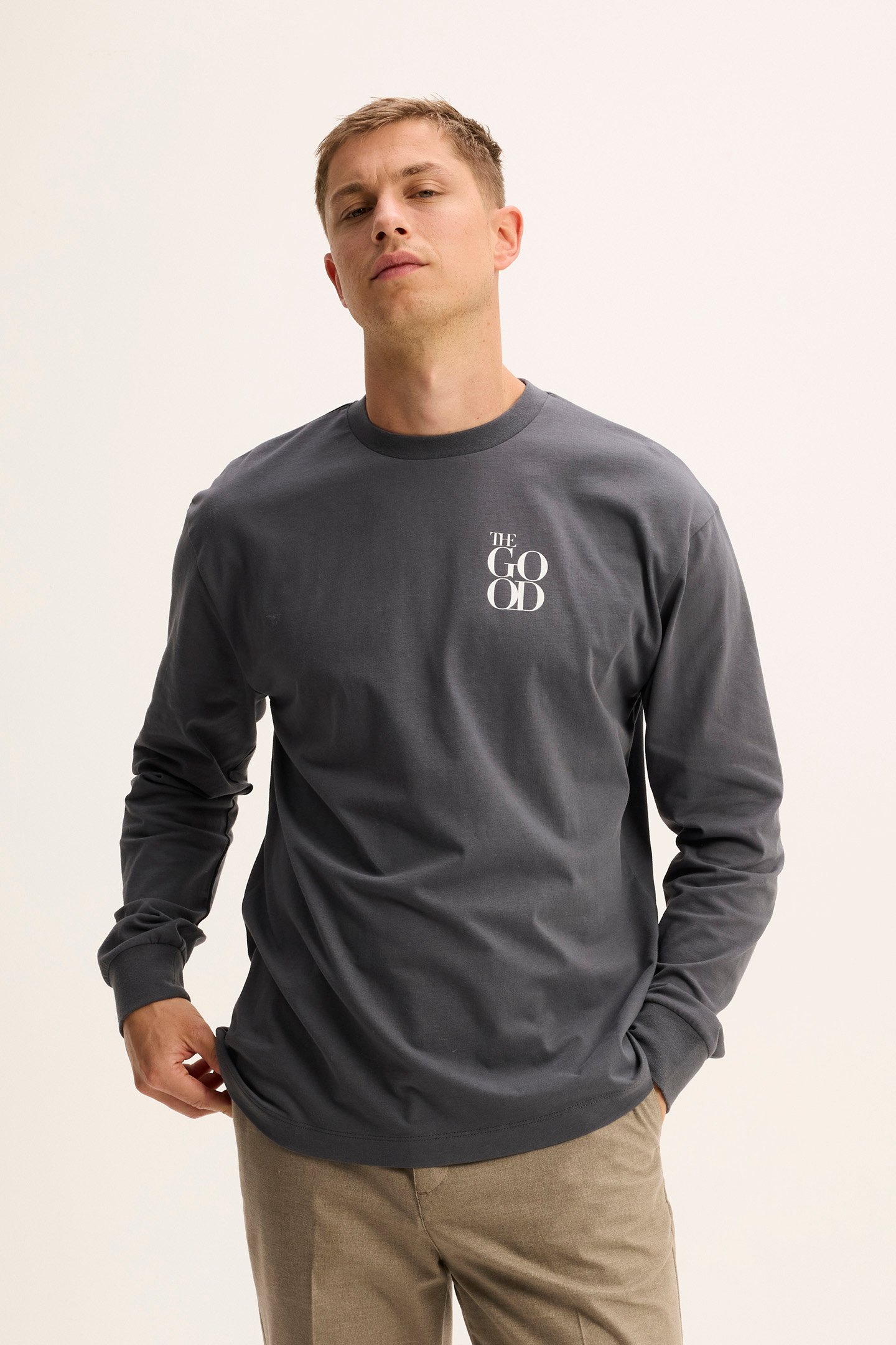 OSLEEVE ANTRACITE by The GoodPeople