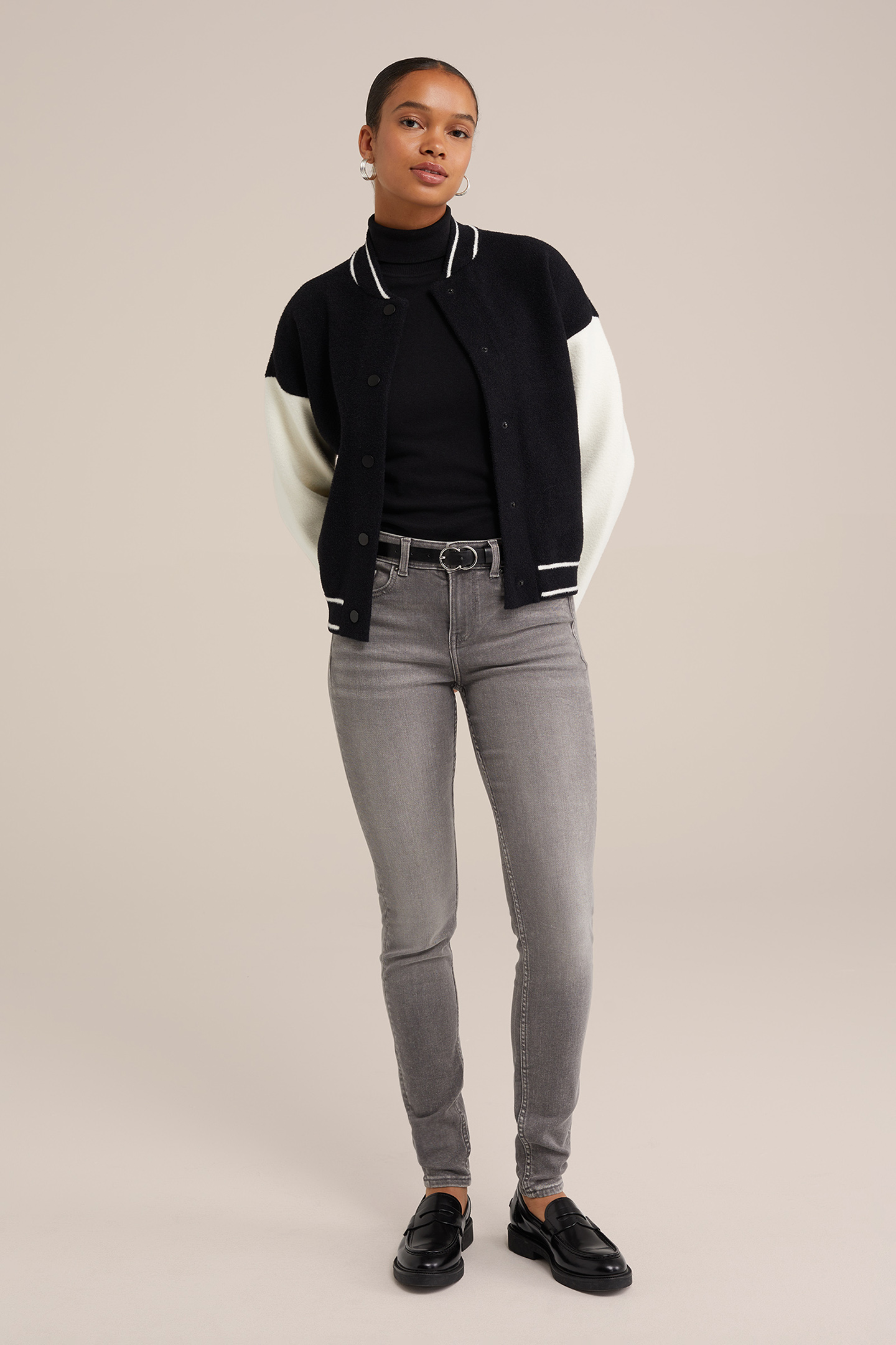 5-POCKET MID WAIST LIGHT GREY 3