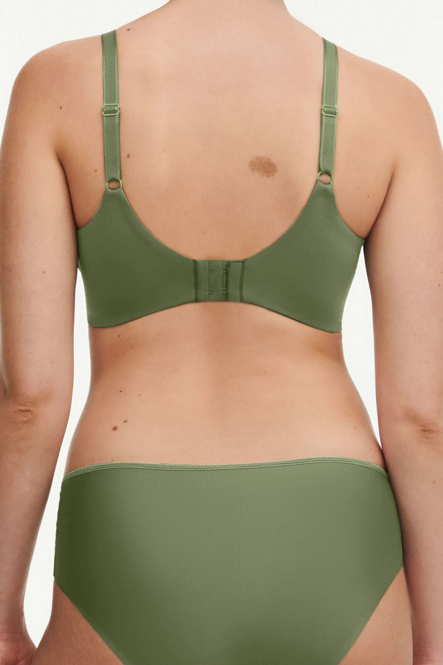 CO BRA UNDERW. COVERING MOLDED KIWI 2