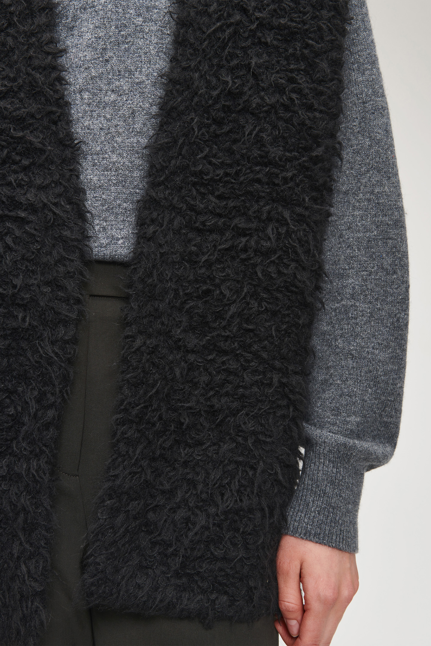 FURRY ALPACA KNITTED GILET BLACK 6