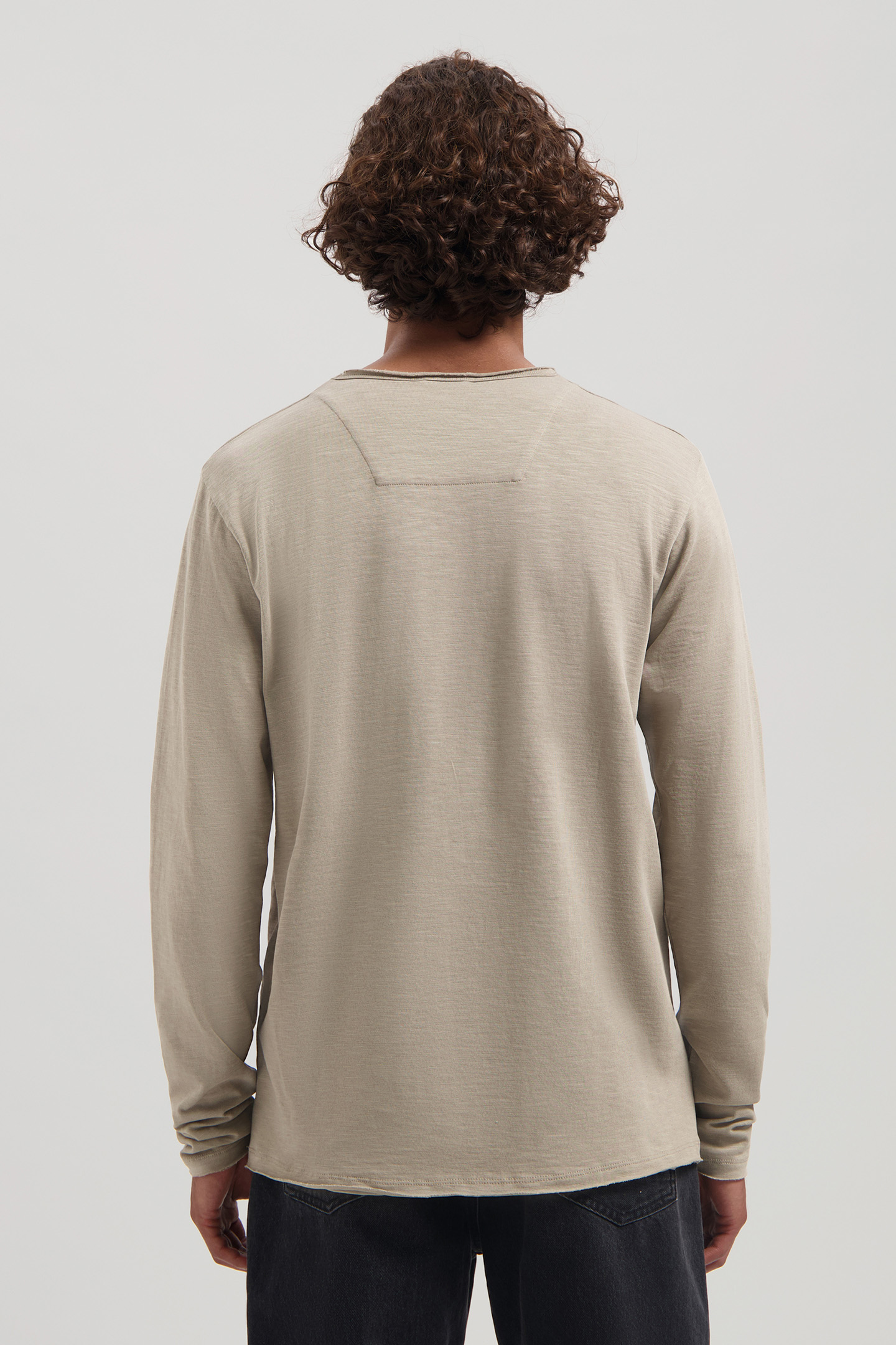 DS_NEWMAN CREWNECK VINTAGE KHAKI 2