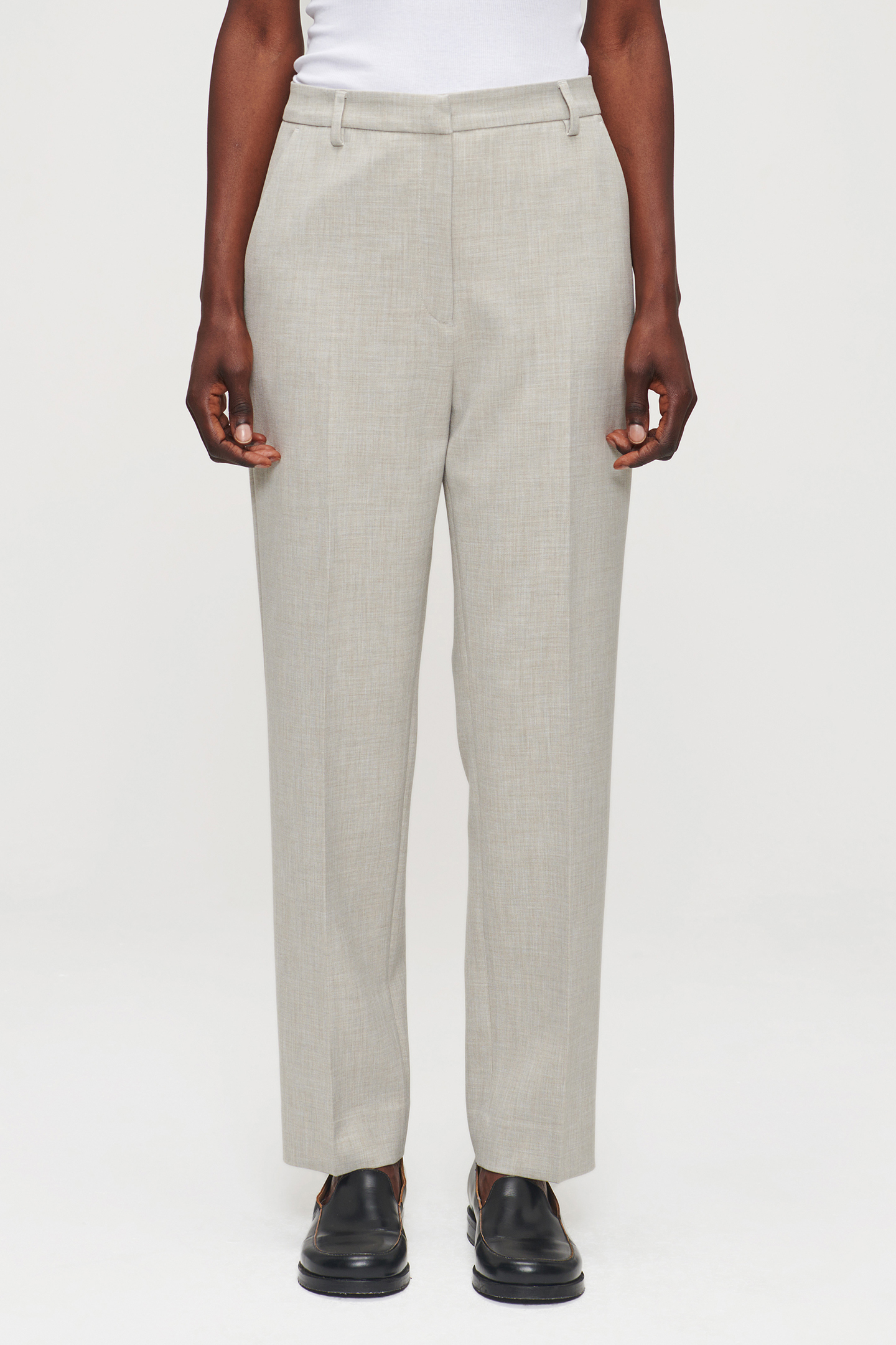 CROPPED CLASSIC PANTS GREIGE by Zenggi