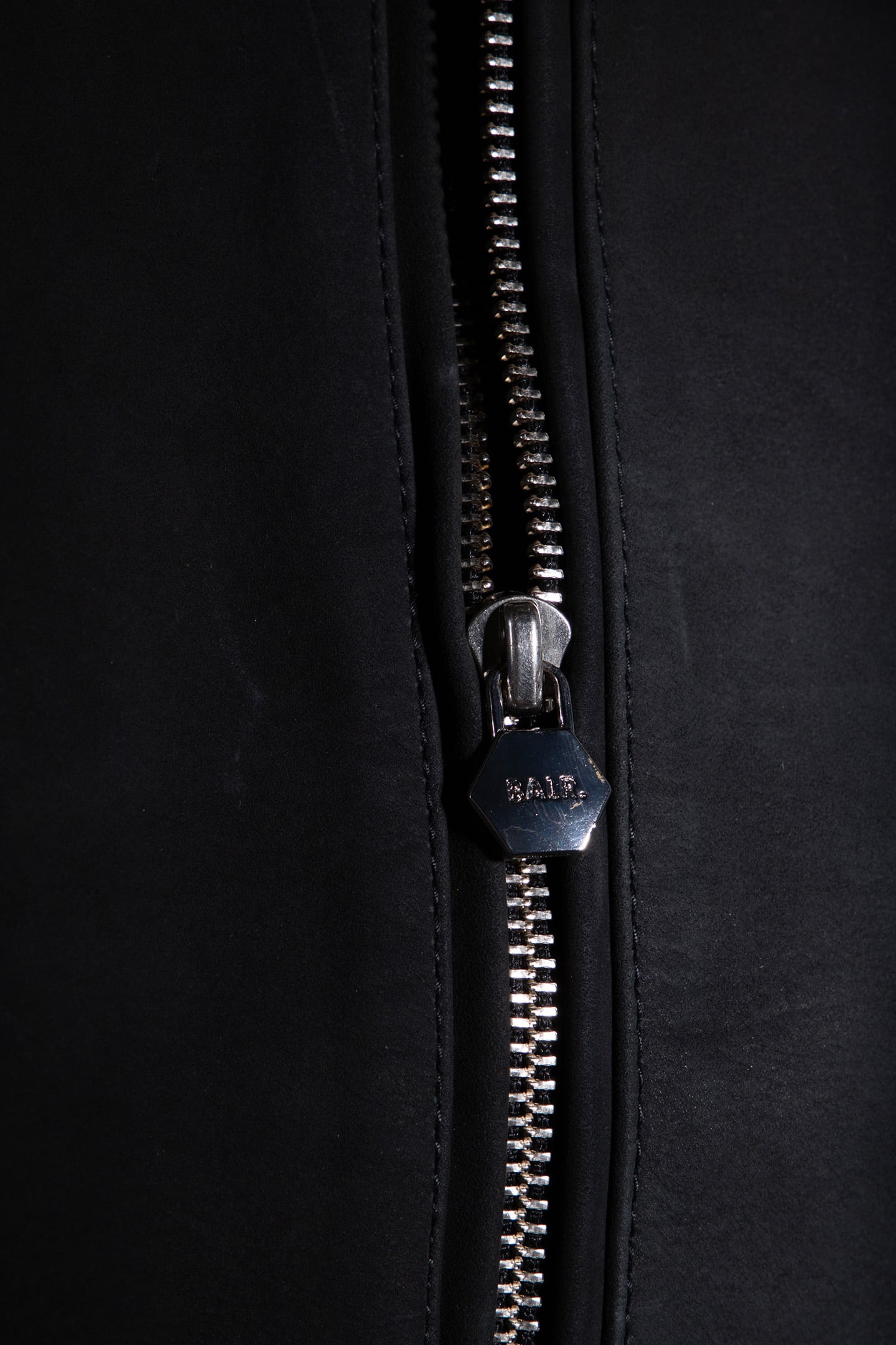 XI NUBUCK BOMBER JACKET BLACK 4