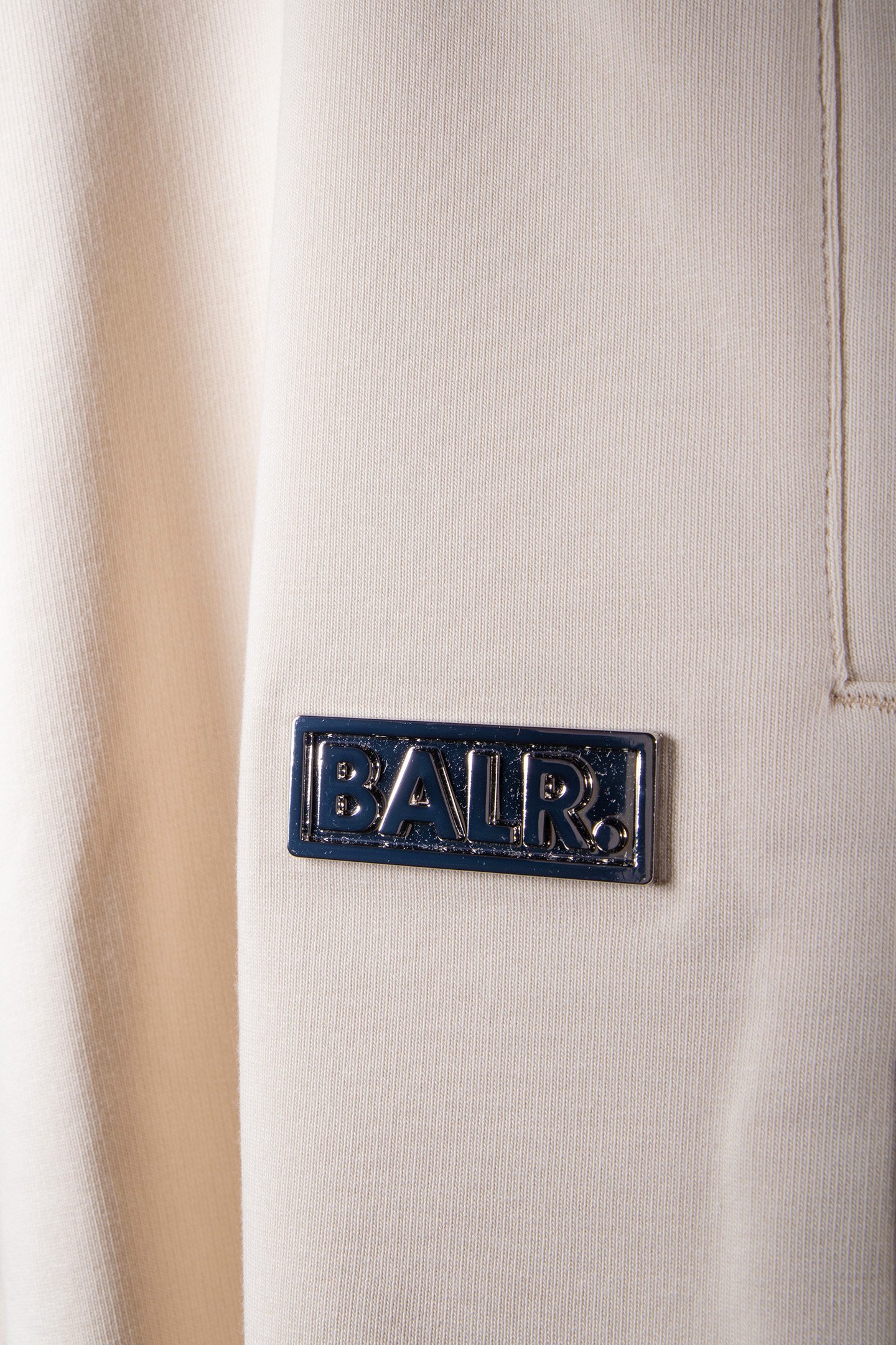 B-SERIES SHORTS WHITE SWAN 4