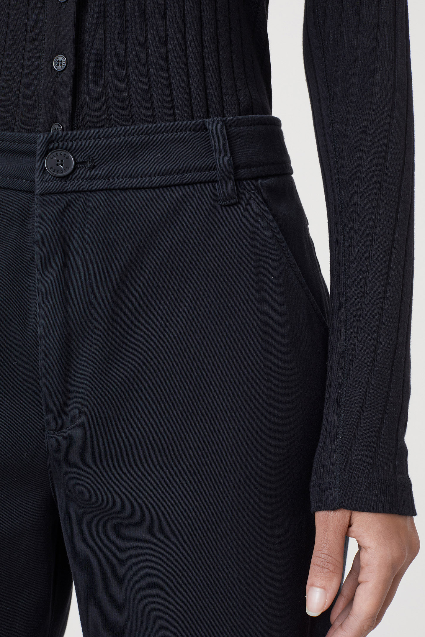 CHOLET PANTS BLACK 5