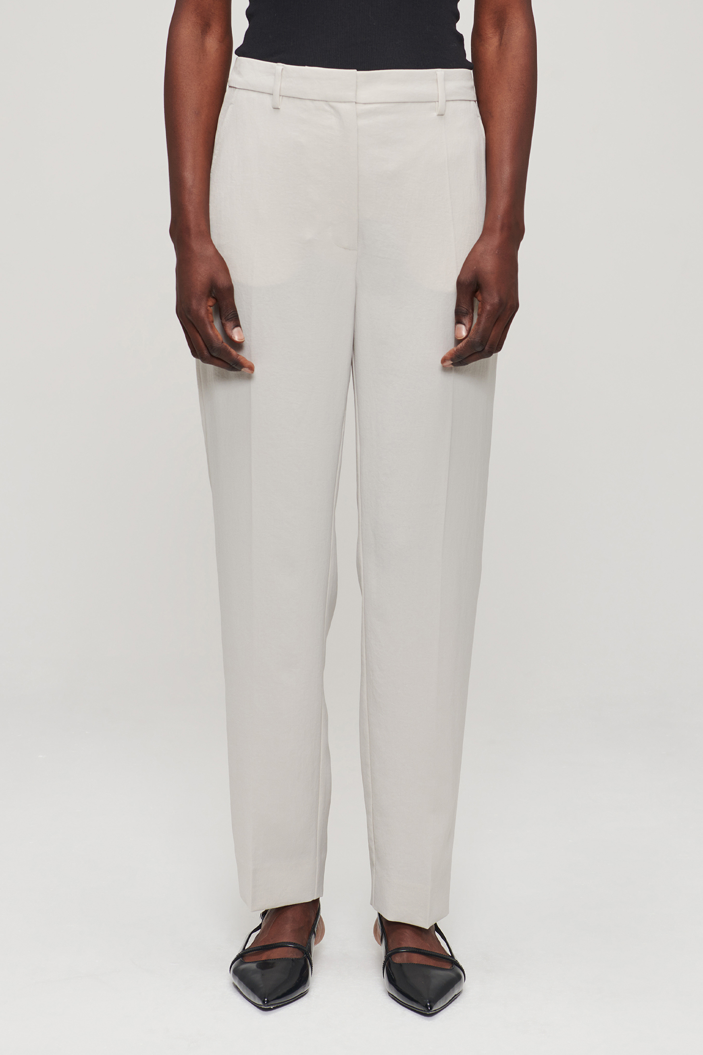 JAPANESE CREPE CLASSIC PANTS GREIGE by Zenggi
