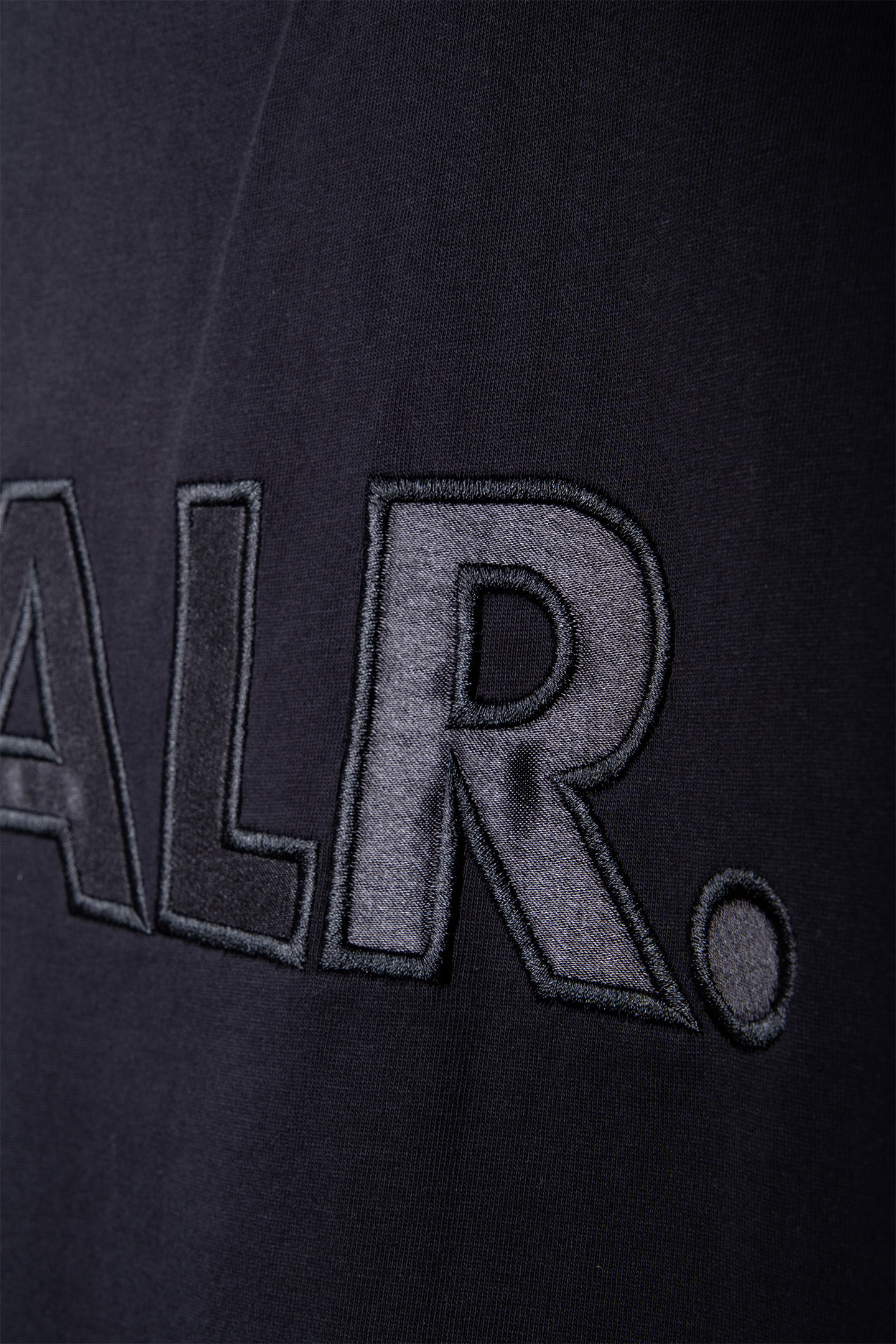 BALR. EMBRO BOX FIT T-SHIRT JET BLACK 4